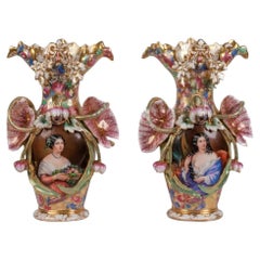Paire monumentale et magistrale de vases en porcelaine de Paris peints à la main