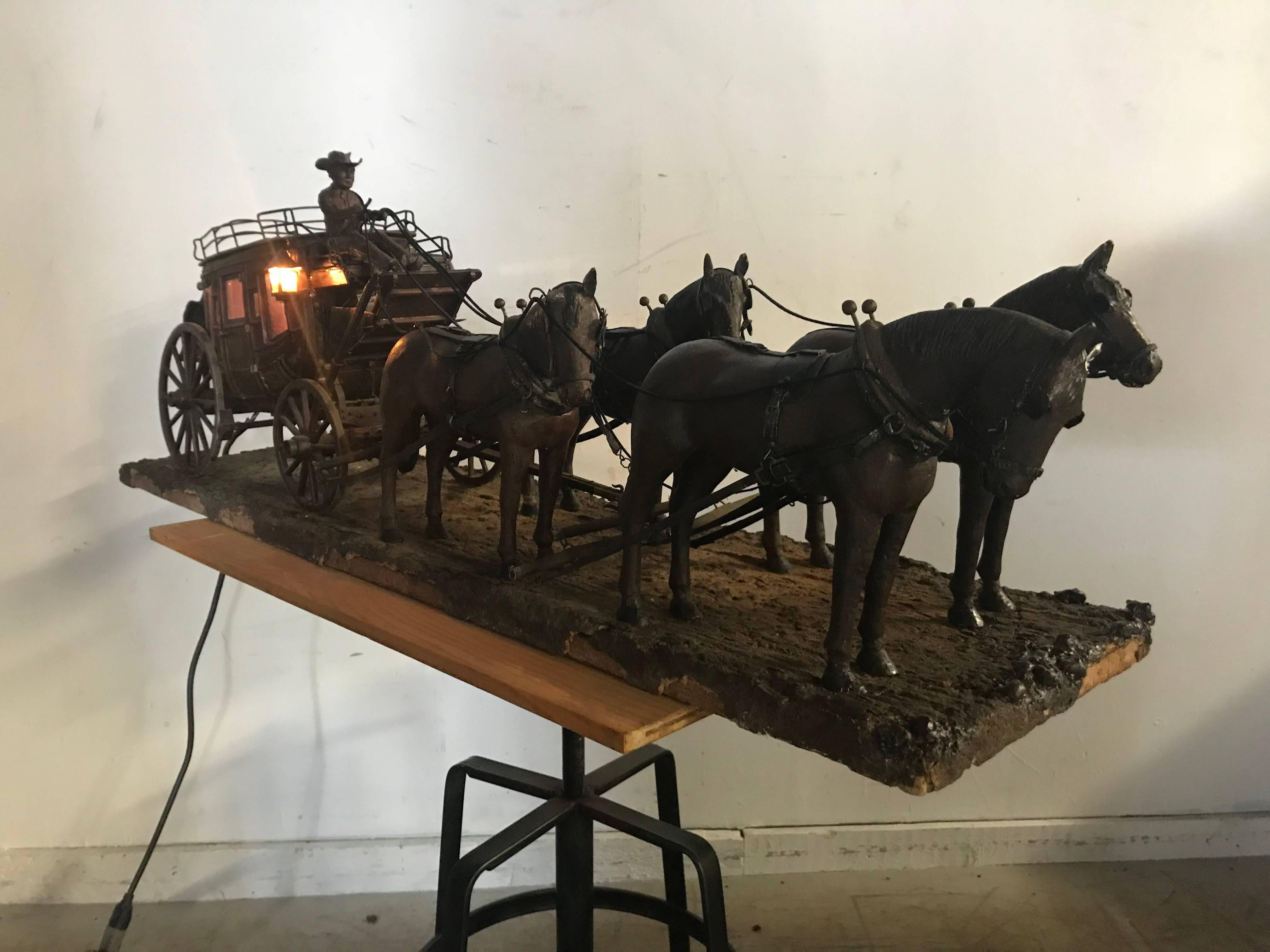 Figura monumental e inusual de carroza escénica y caballos, 1927 Arte popular en venta