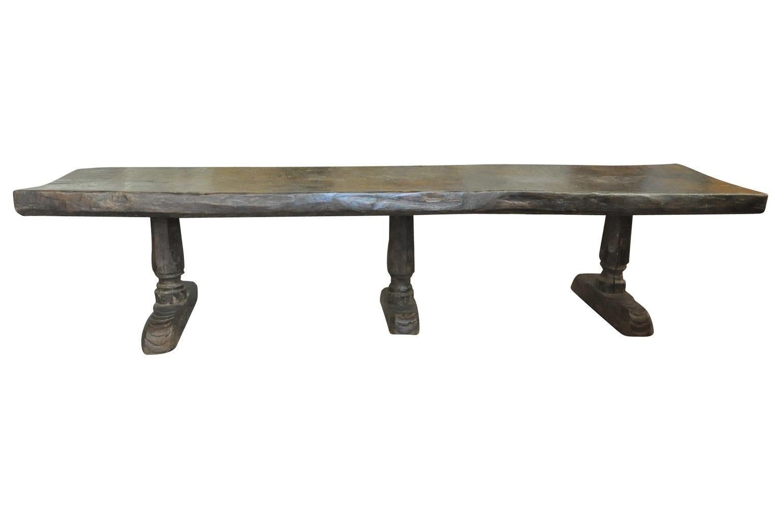 Chêne Paire de tables monumentales et très rares de châteaux espagnols du 16ème siècle en vente