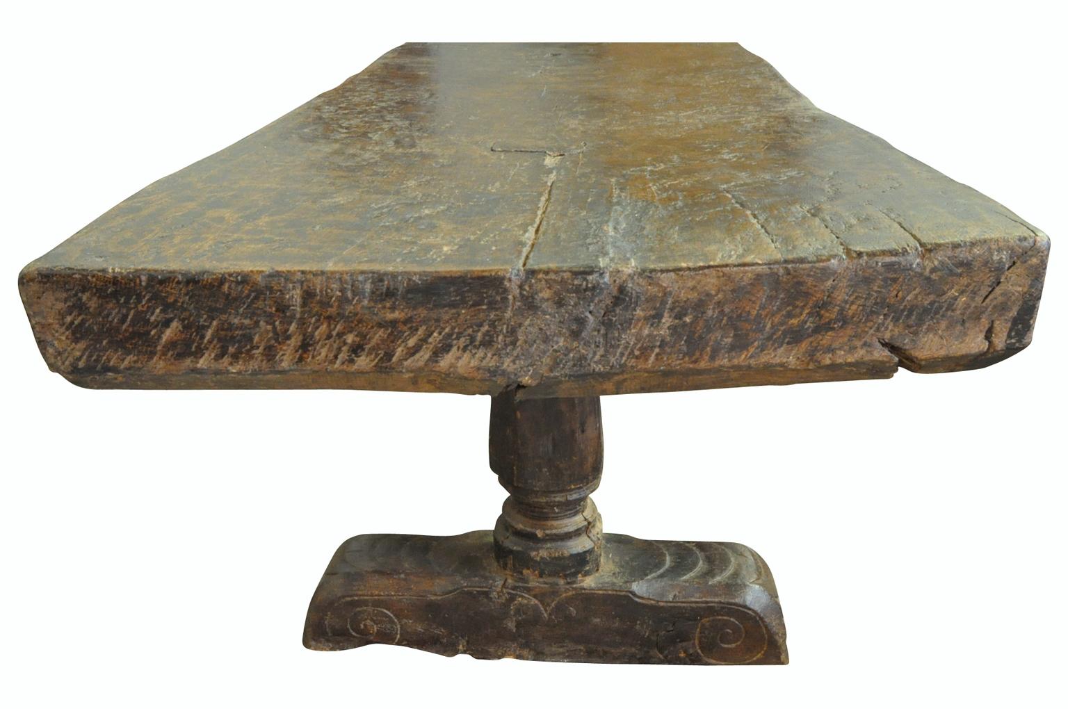 Monumental and Very Rare Pair of 16th Century Spanish Castle Tables For Sale 1