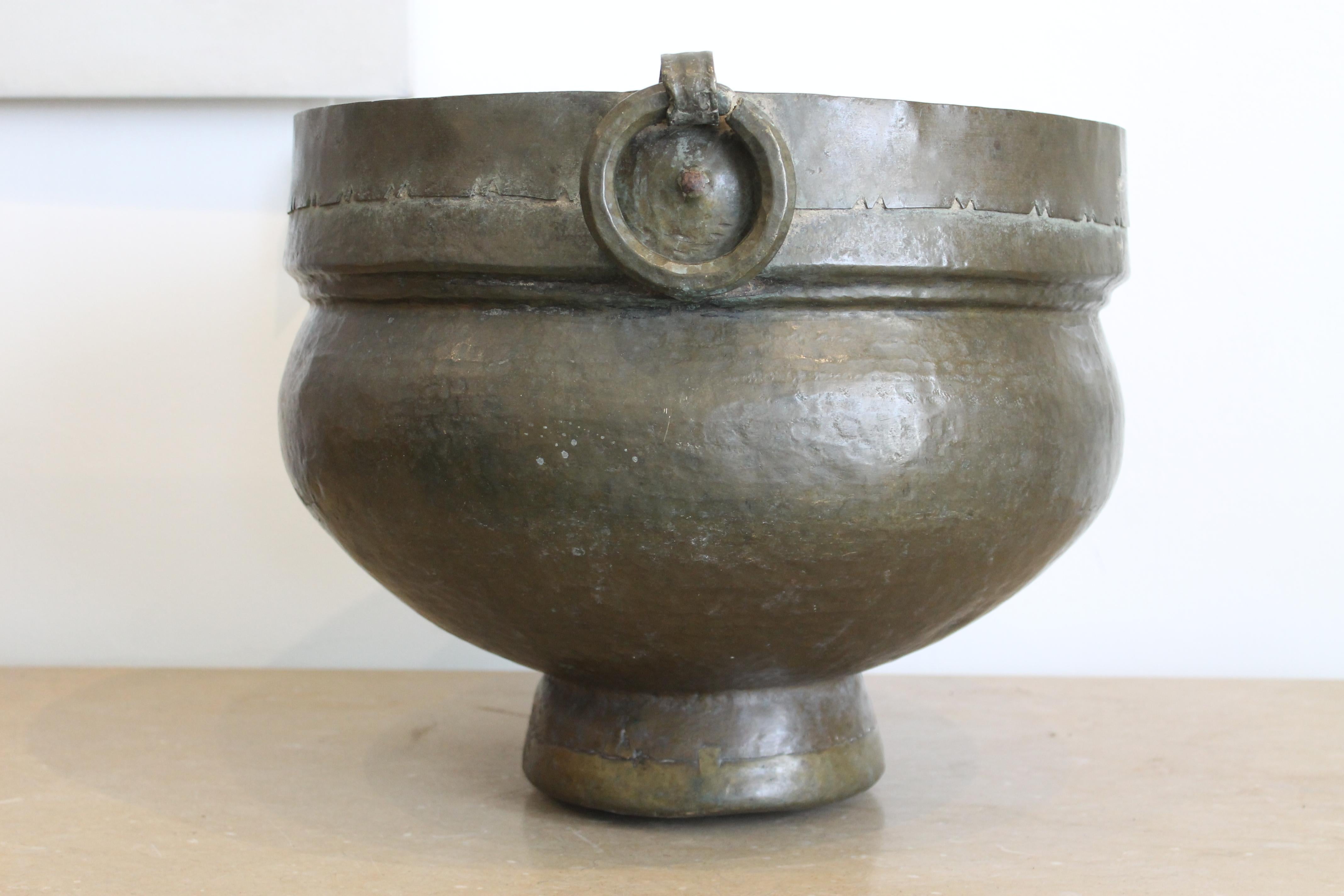 Monumental Antique Anglo-Indian Brass Vessel In Good Condition In Palm Springs, CA