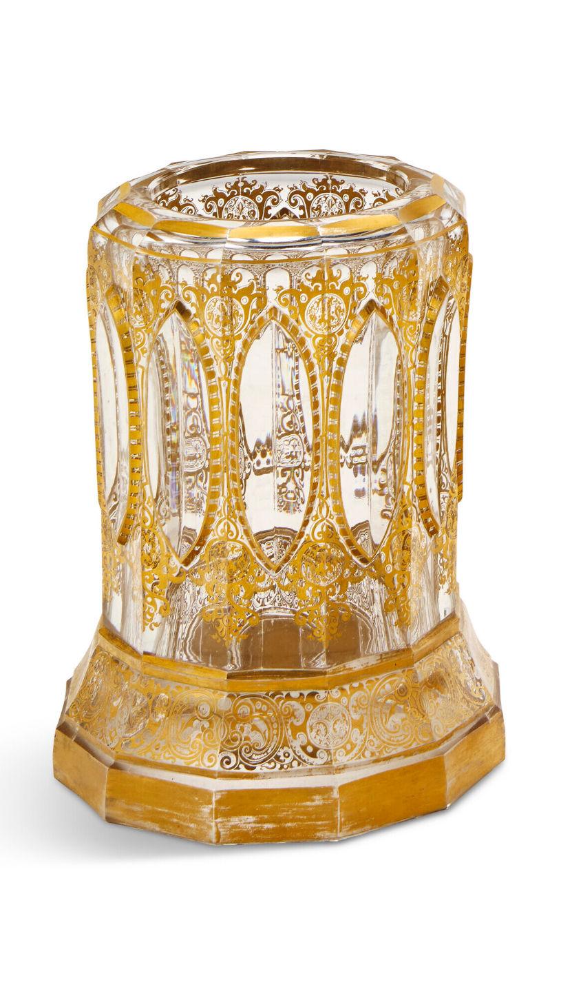 Verre Vase monumental en verre doré de Bohème ancien en vente