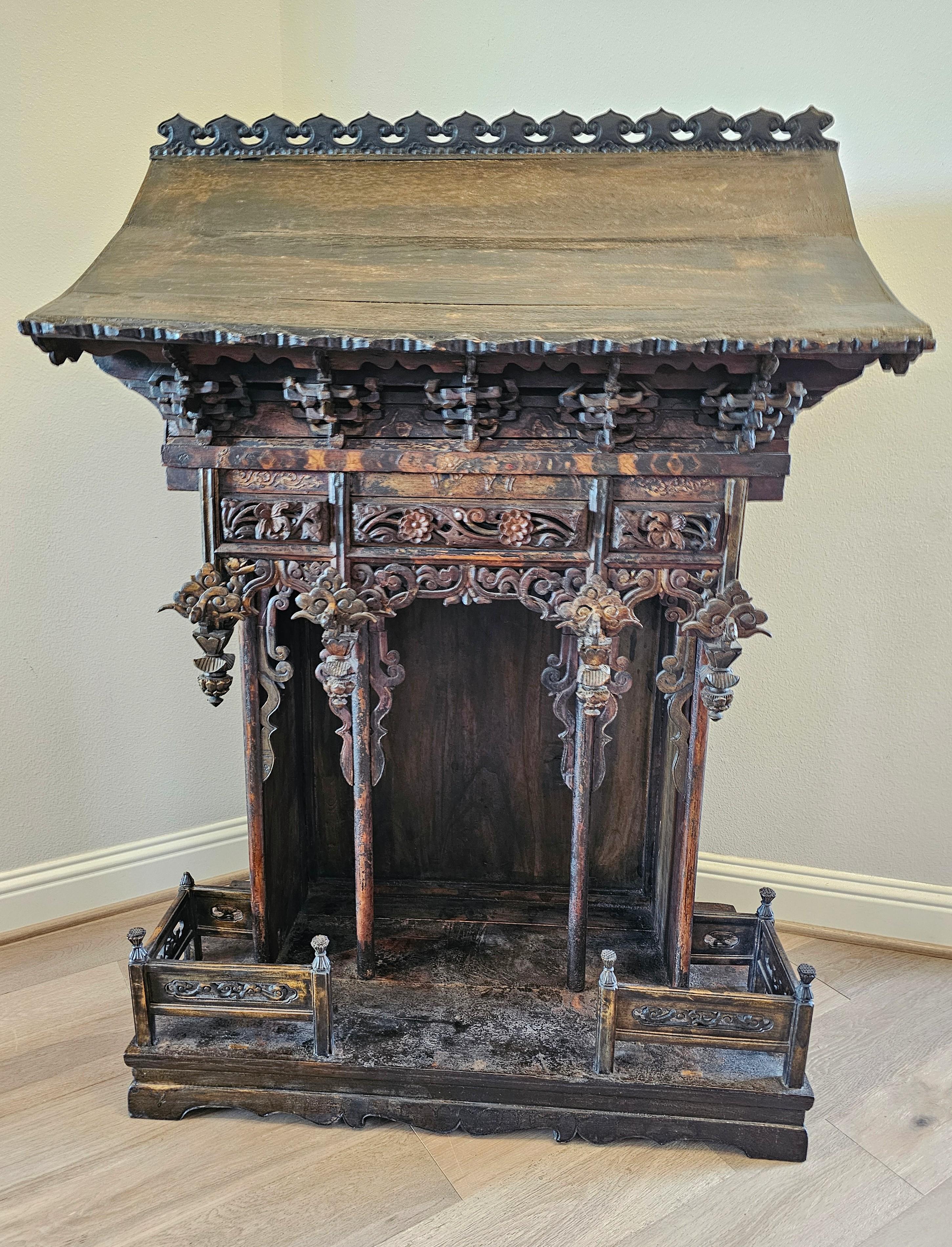 Qing Antico santuario monumentale cinese degli antenati