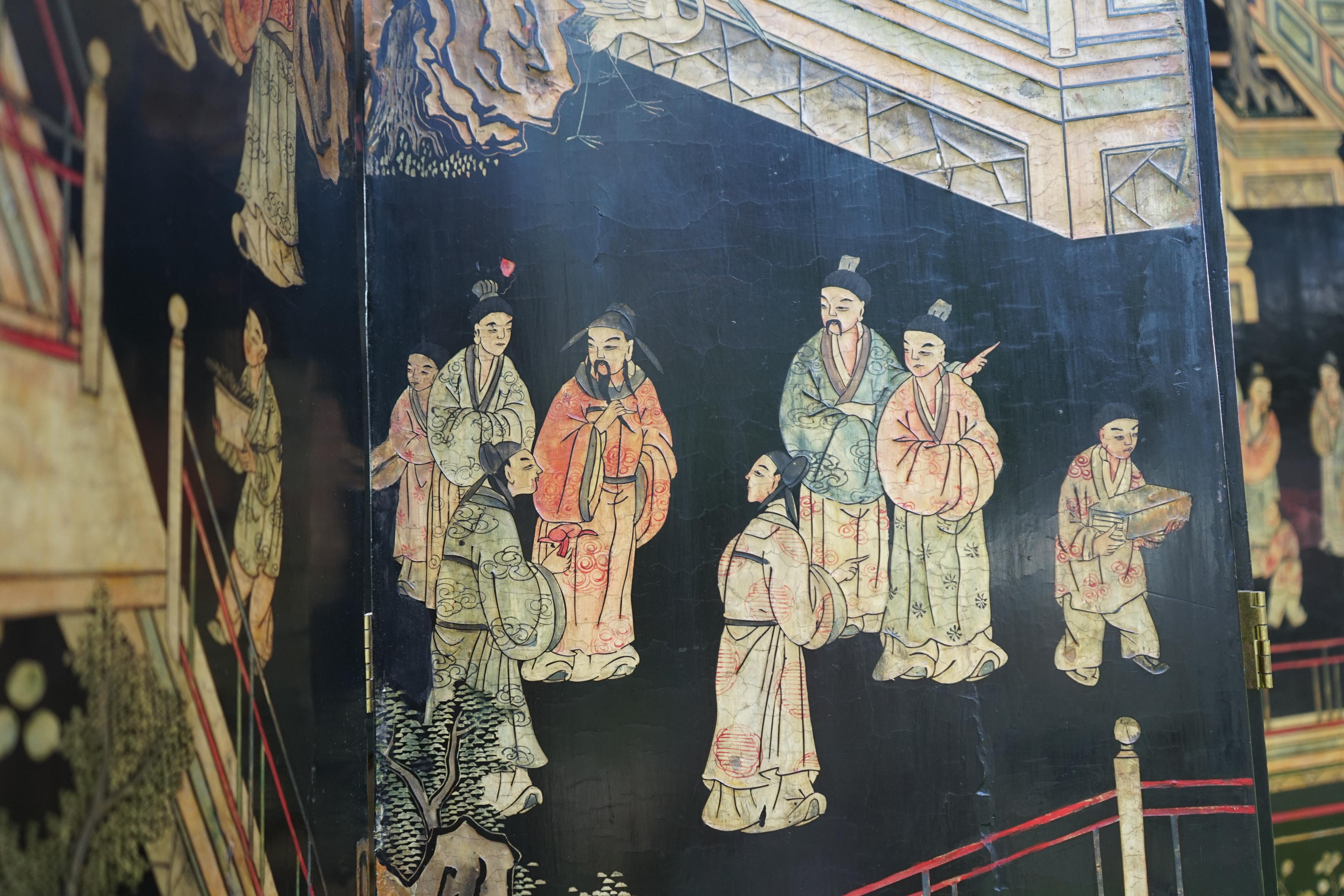 Monumental ancien écran chinois Coromandel à 8 panneaux peint à la main et sculpté 6
