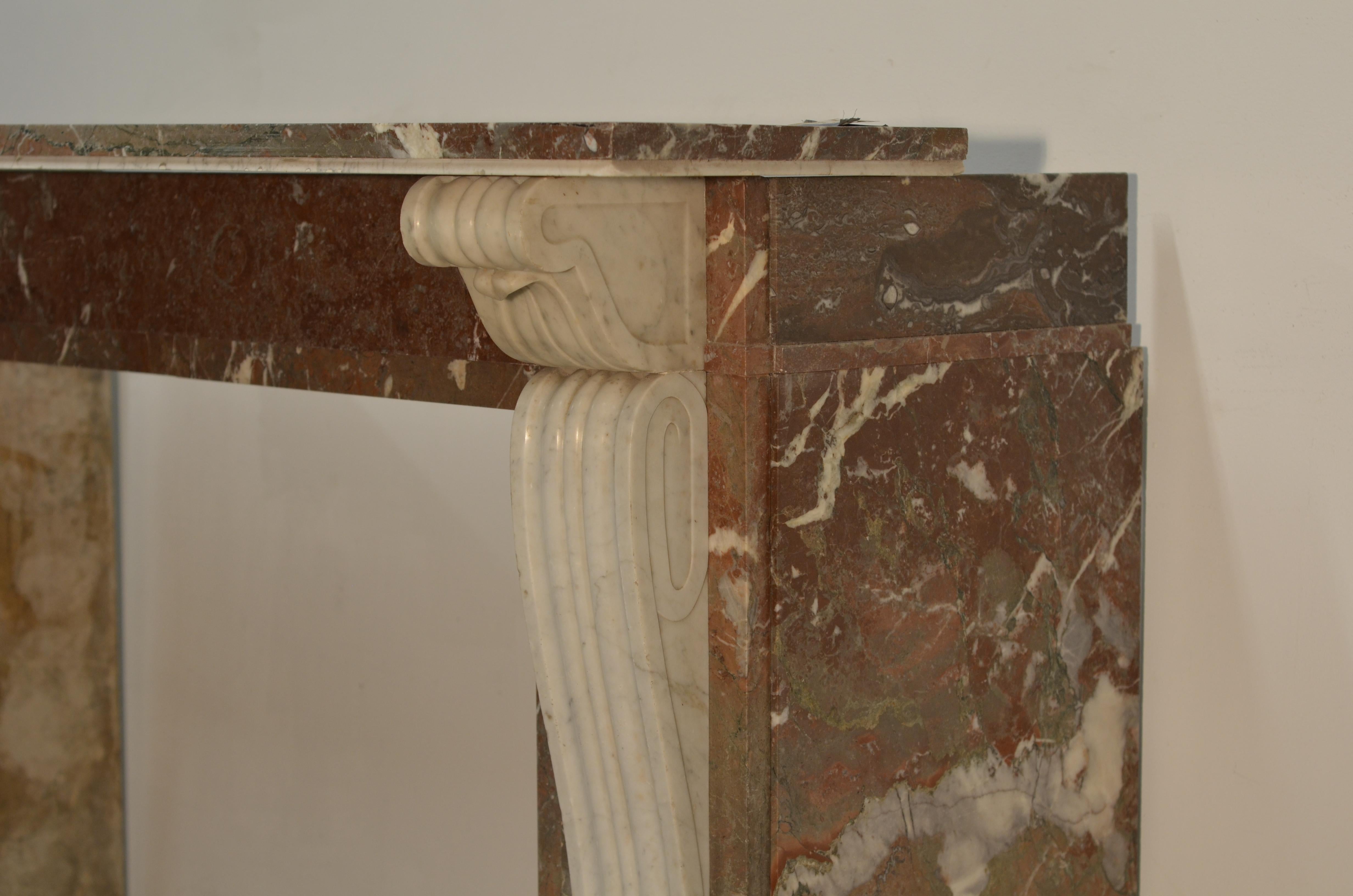 Monumental repisa de chimenea holandesa antigua en venta 1
