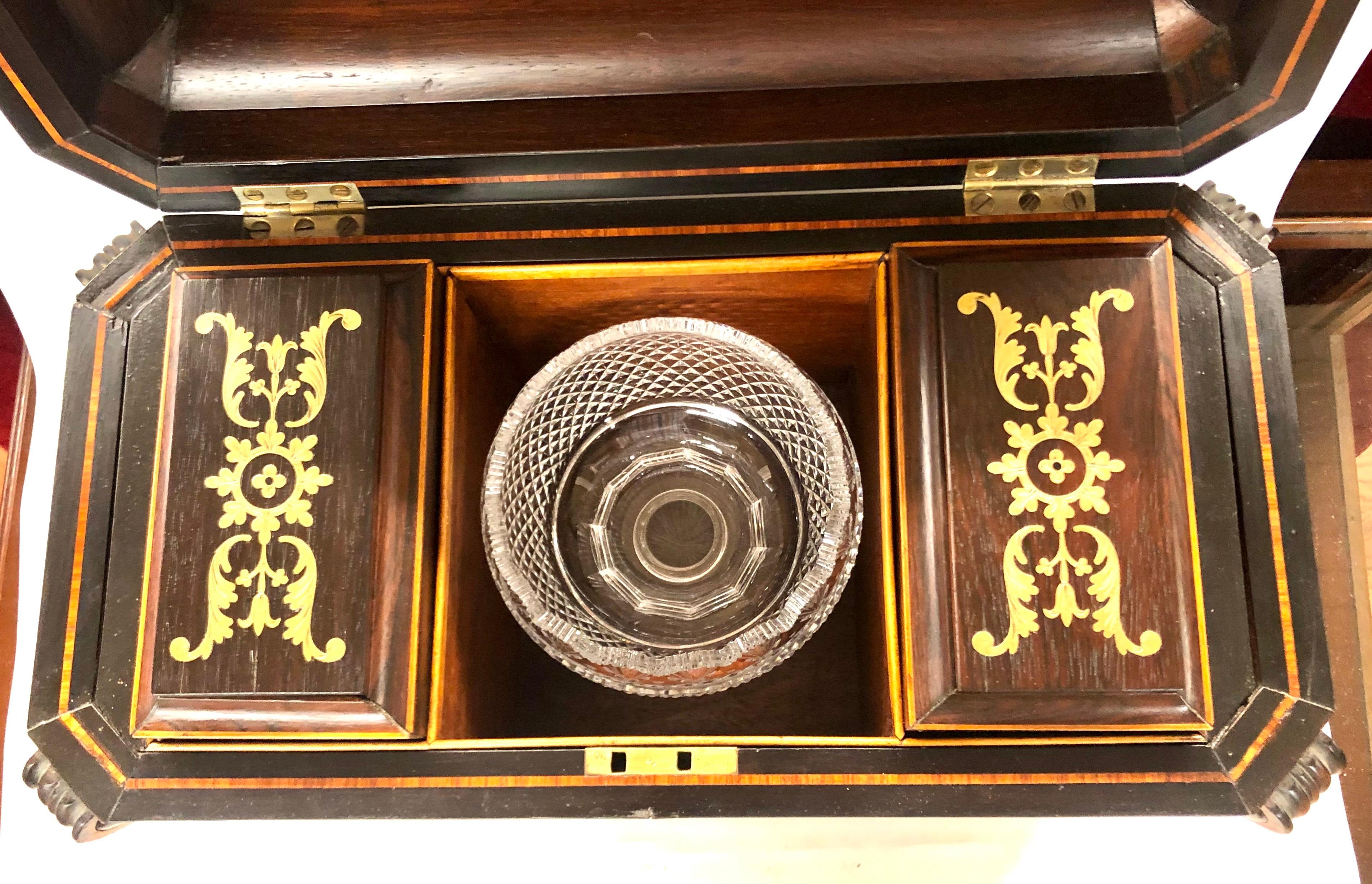 Monumental Antique English Regency Brass Inlaid Rosewood Sarcophagus Tea Caddy In Excellent Condition For Sale In Charleston, SC