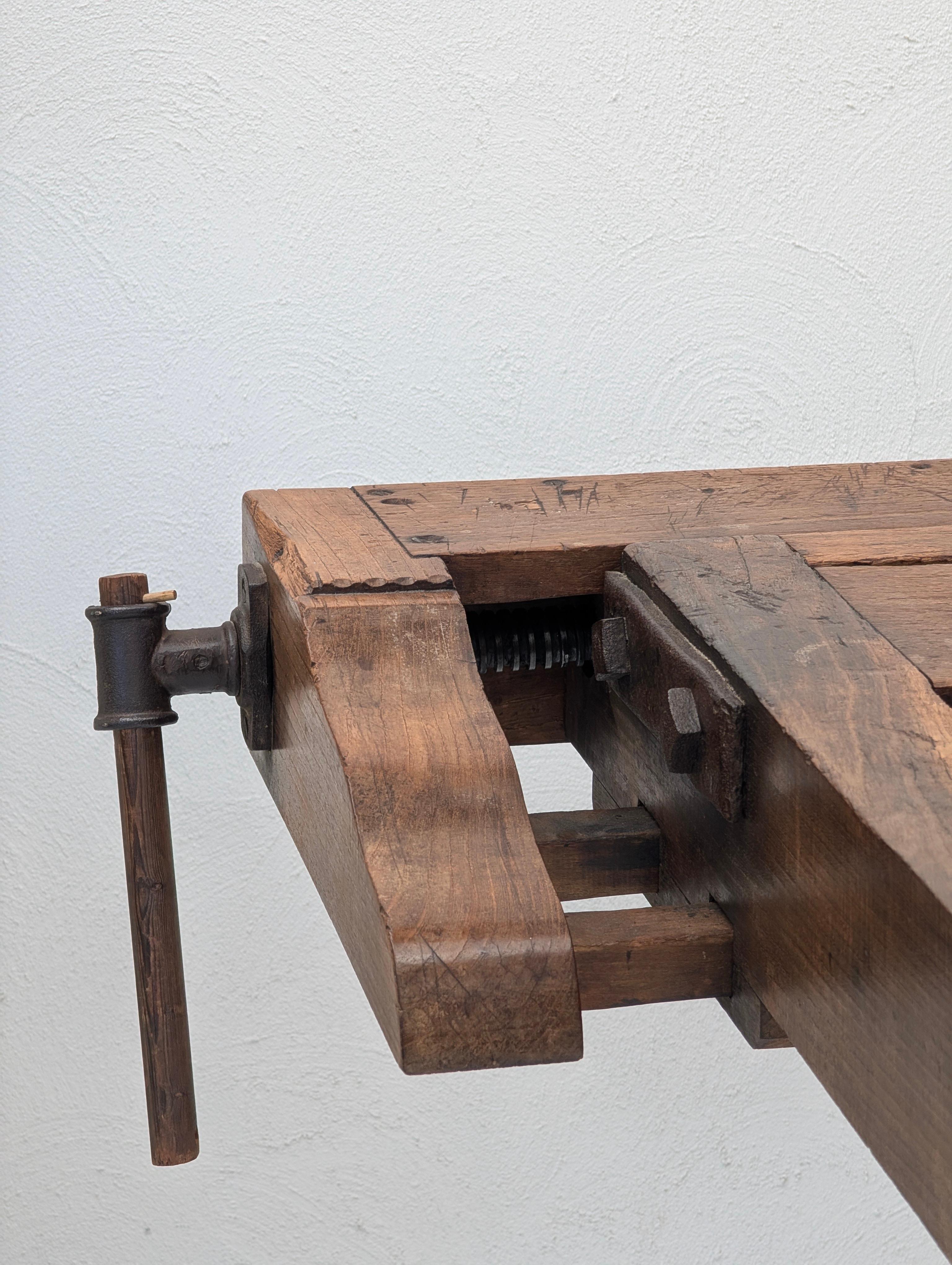 Monumental Antique European Joiner's Workbench Console Table, c. 1900 en venta 8