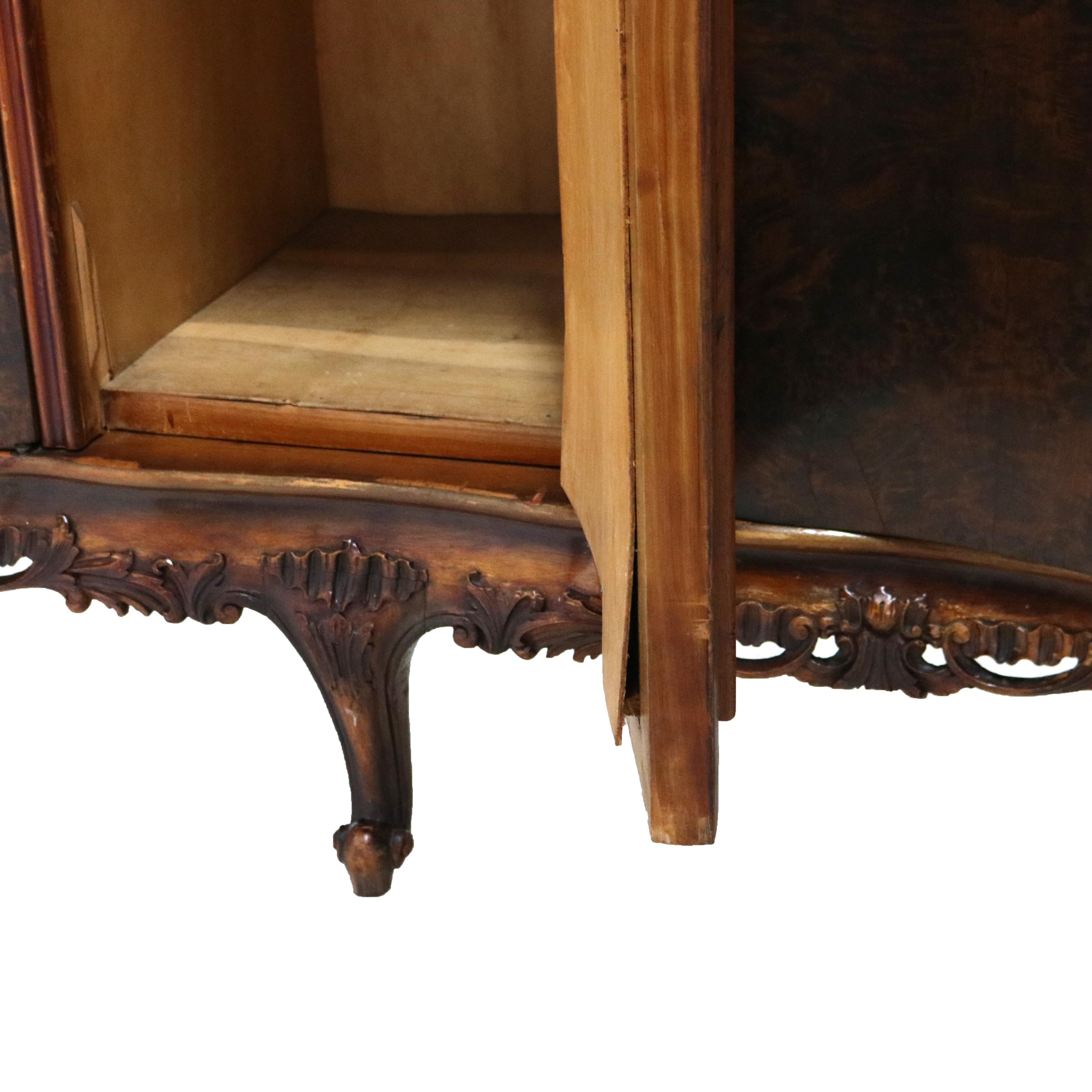 Monumental Armario Francés Antiguo de Caoba Tallada, Palisandro y Burl C1890 en venta 5