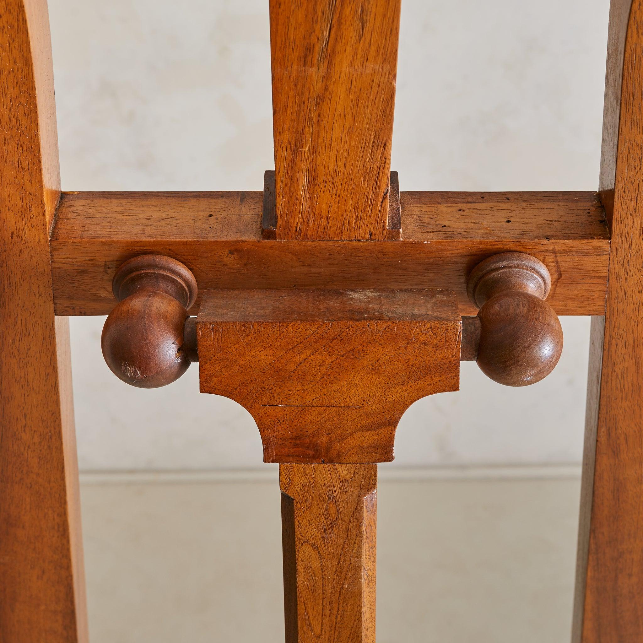 Monumental Antique French Wooden Easel en venta 4