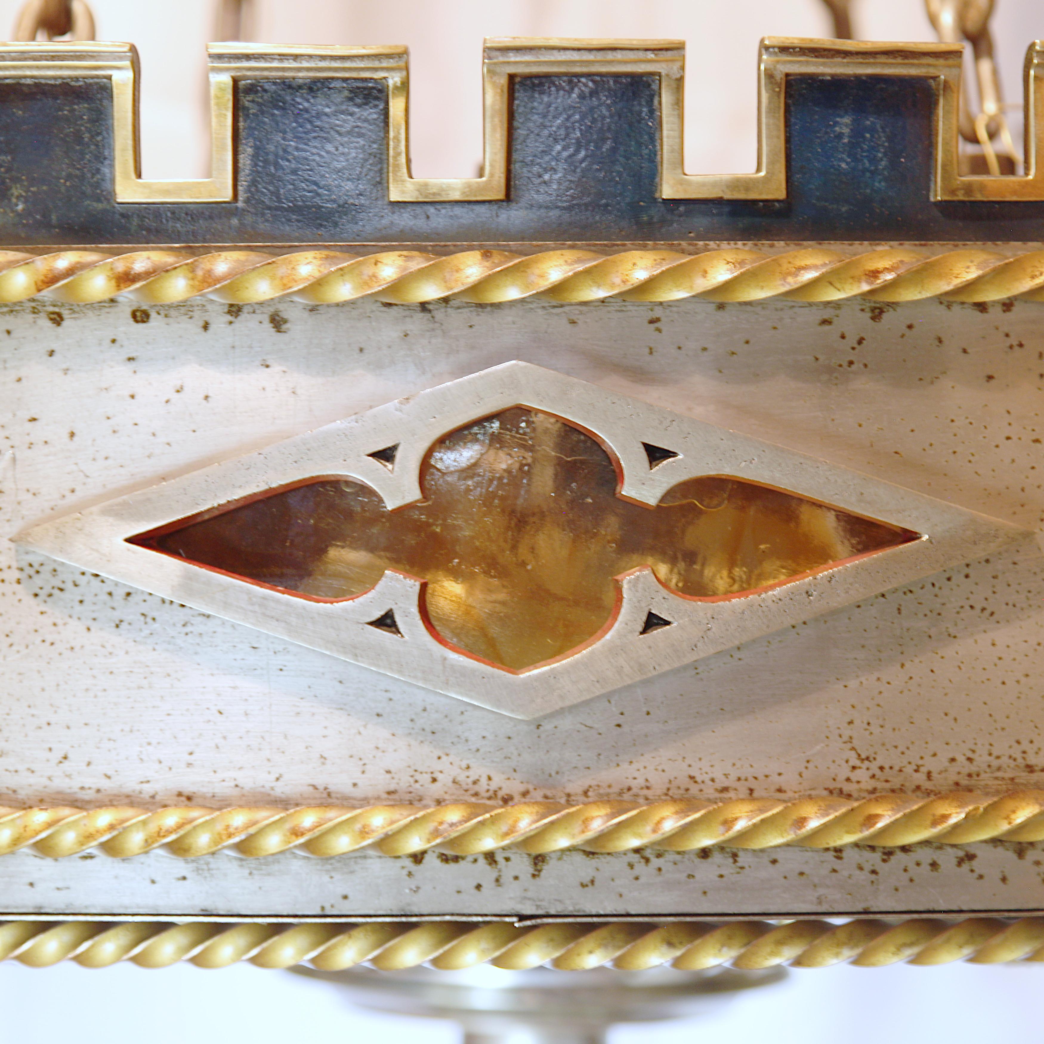 Lustre monumental en laiton et acier, de style gothique, médiéval et renaissance en vente 7