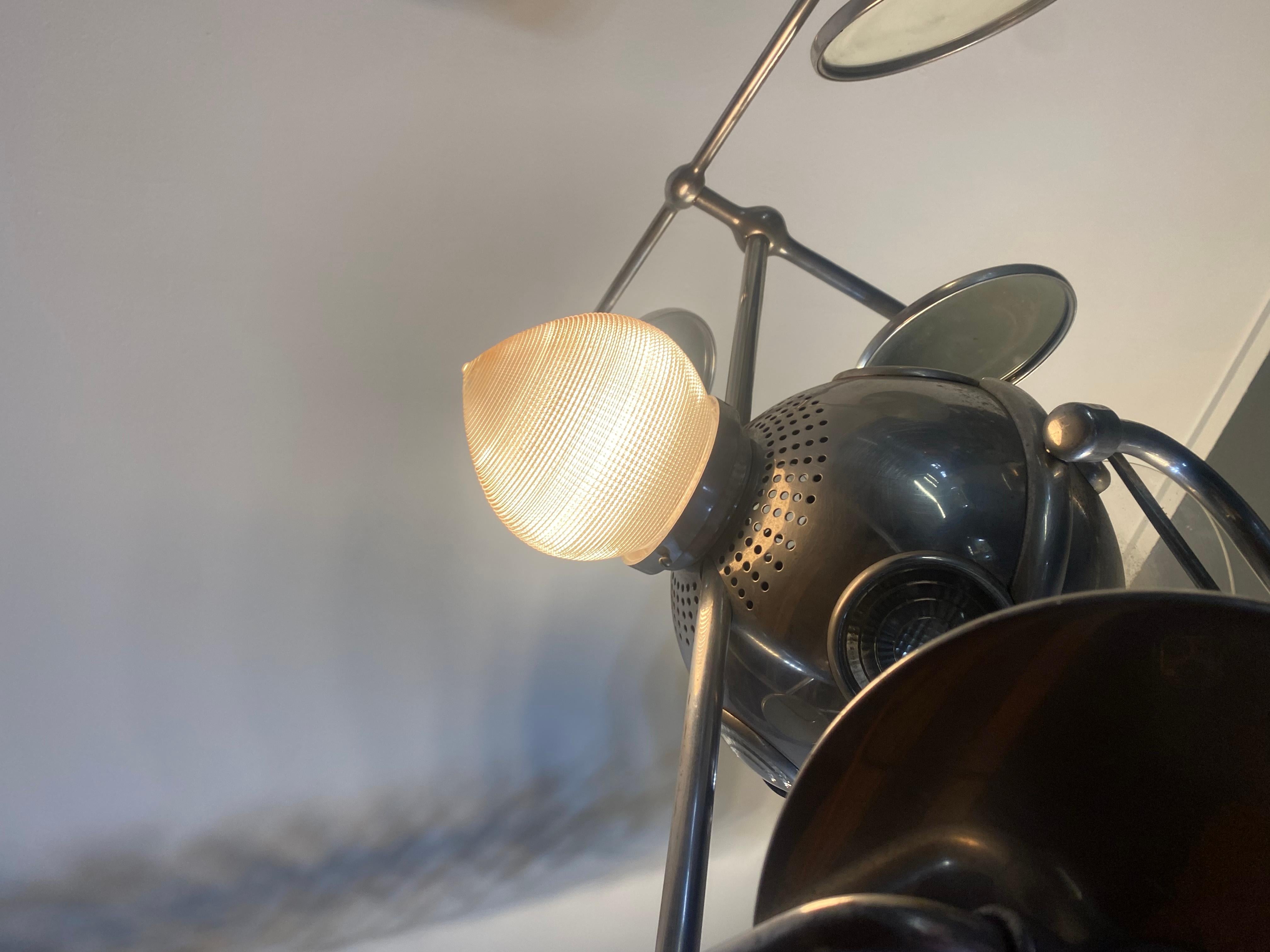 Monumentale lampe d'opéra industrielle ancienne à plusieurs rayons en vente 4