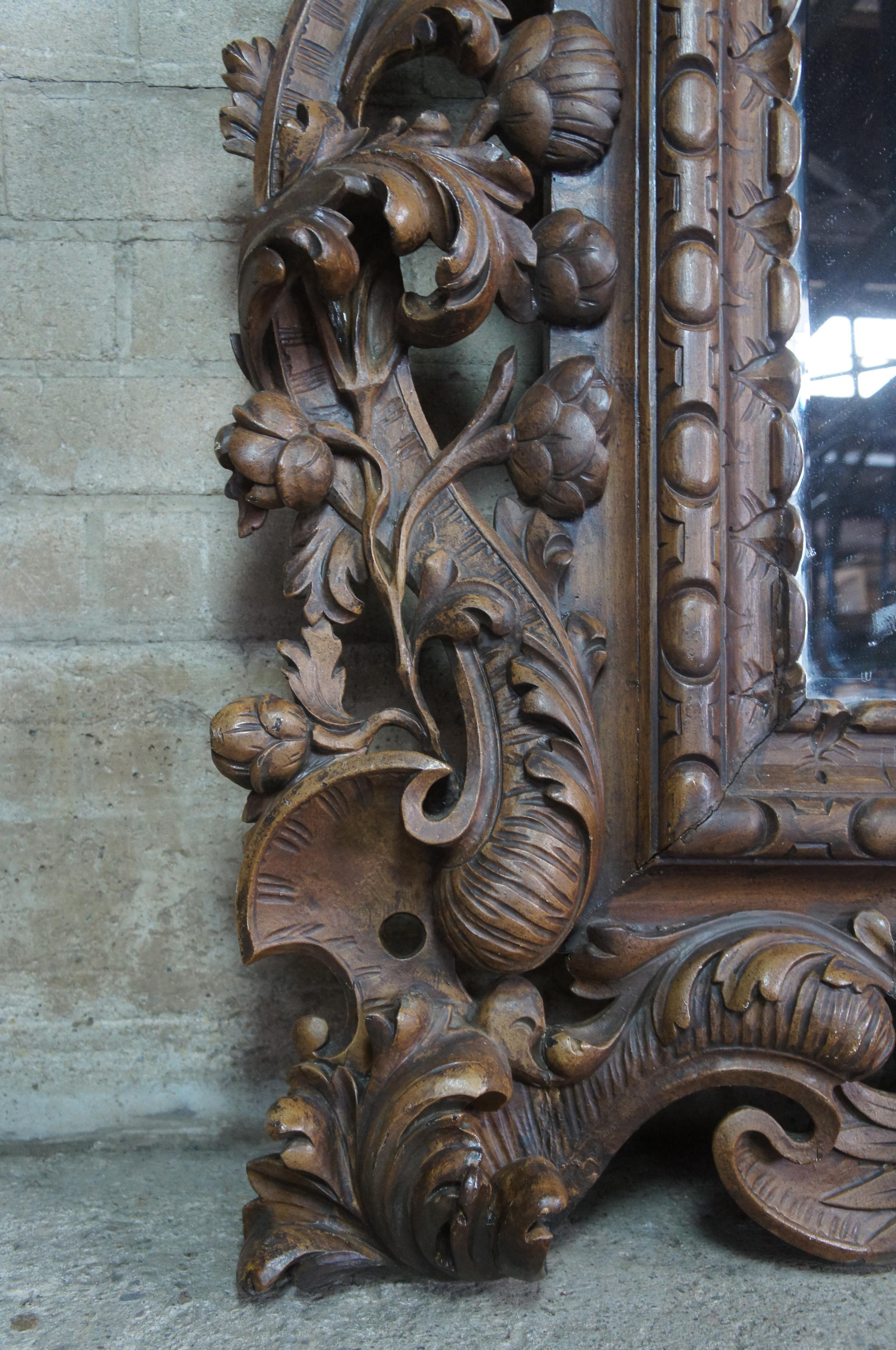 Monumental miroir chérubin baroque italien ancien sculpté en haut-relief en vente 1