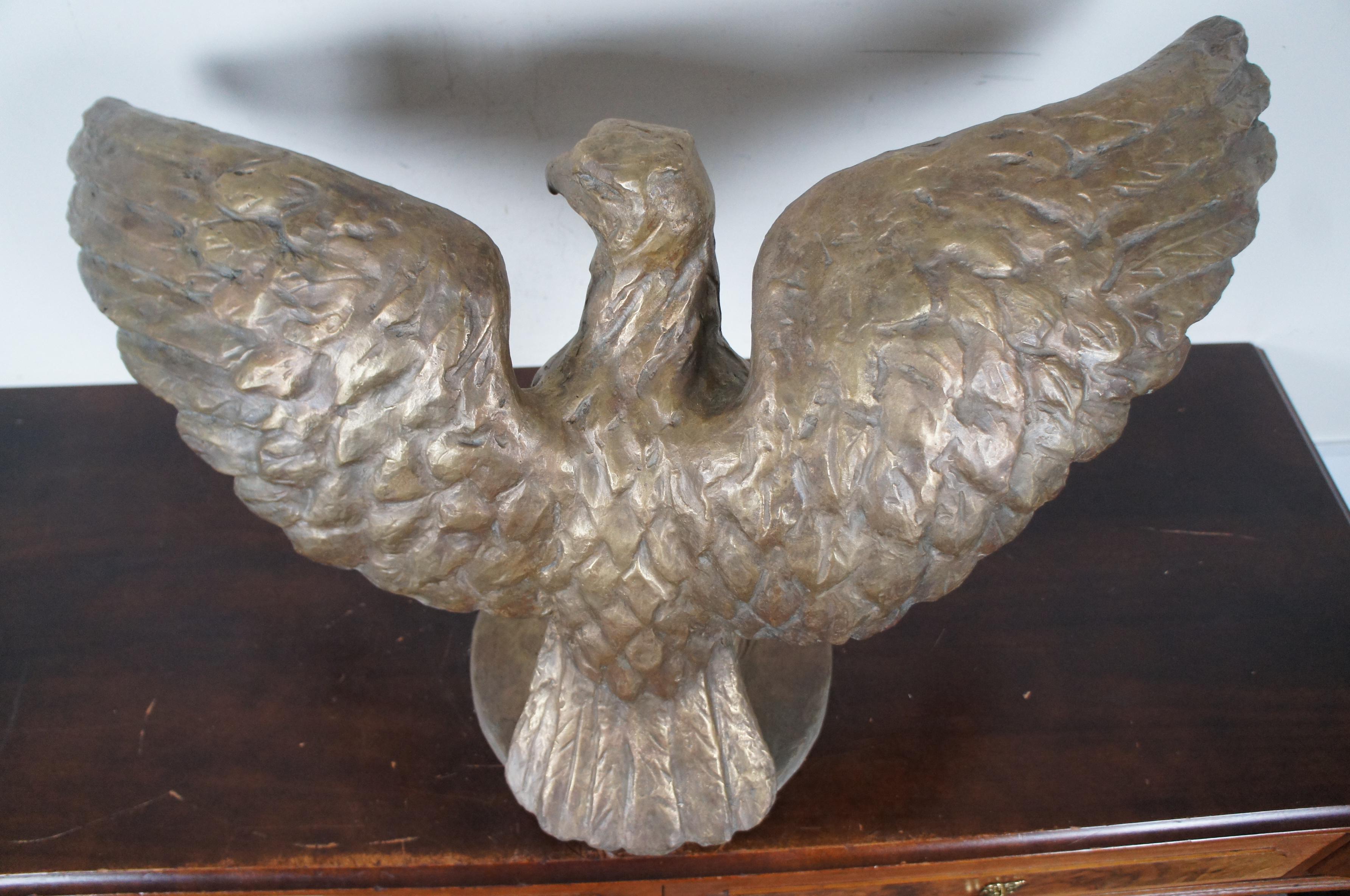 Monumental Antique Roman Bronze Works Gilt American Bald Eagle Sculpture Statue Bon état - En vente à Dayton, OH