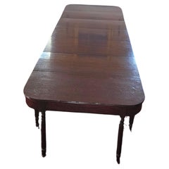 Monumentale table de salle à manger Sheraton ancienne en 3 parties, avec banquet à rallonge en acajou
