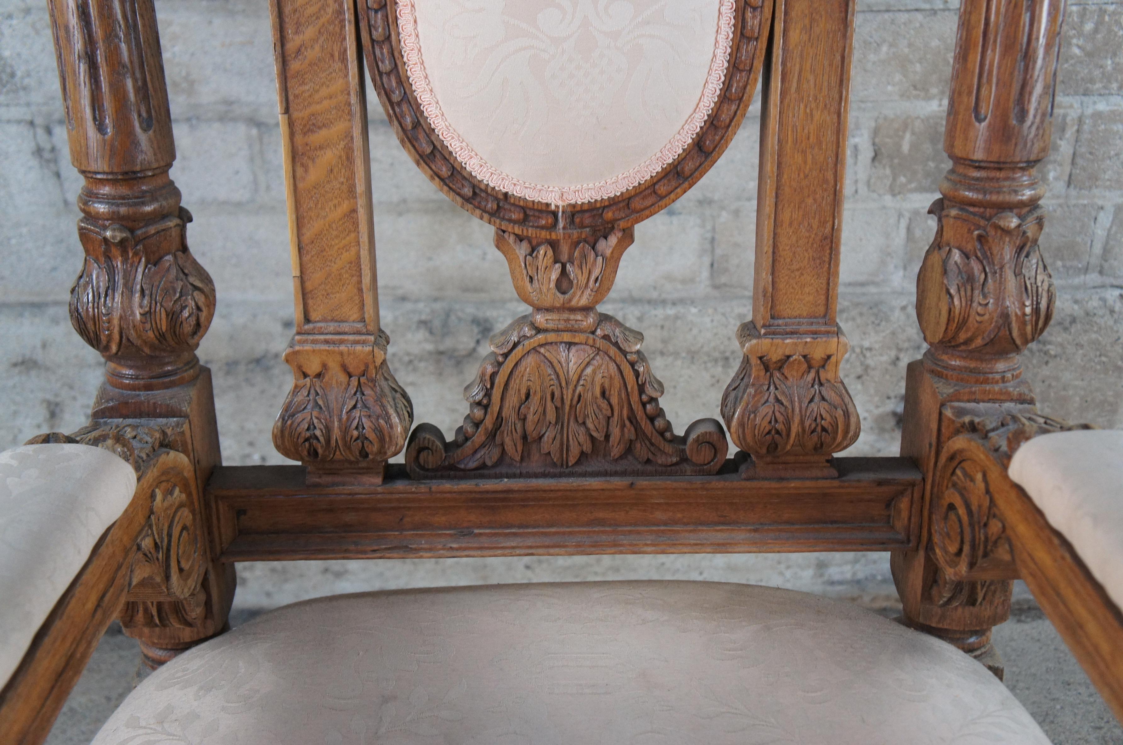 Monumental fauteuil trône victorien ancien orné en chêne sculpté 58 pouces en vente 4