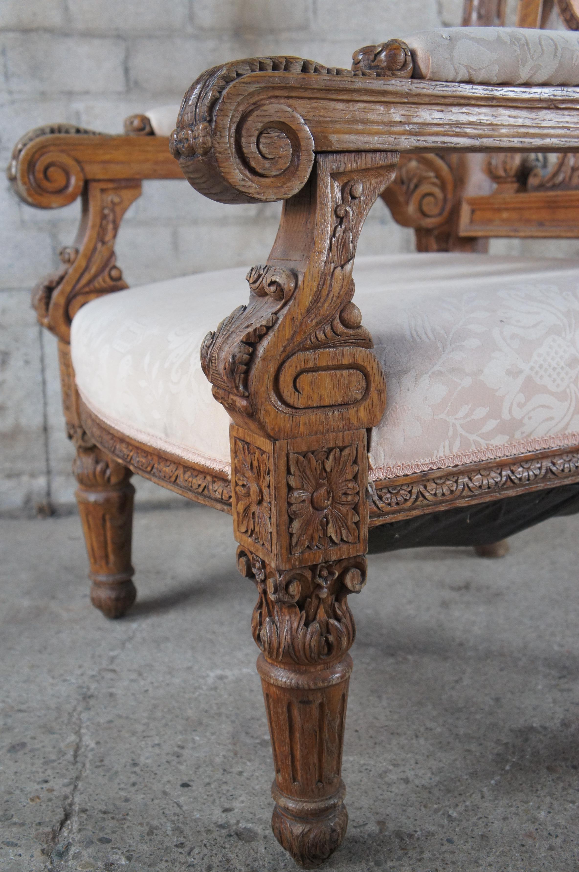 Monumental fauteuil trône victorien ancien orné en chêne sculpté 58 pouces en vente 3