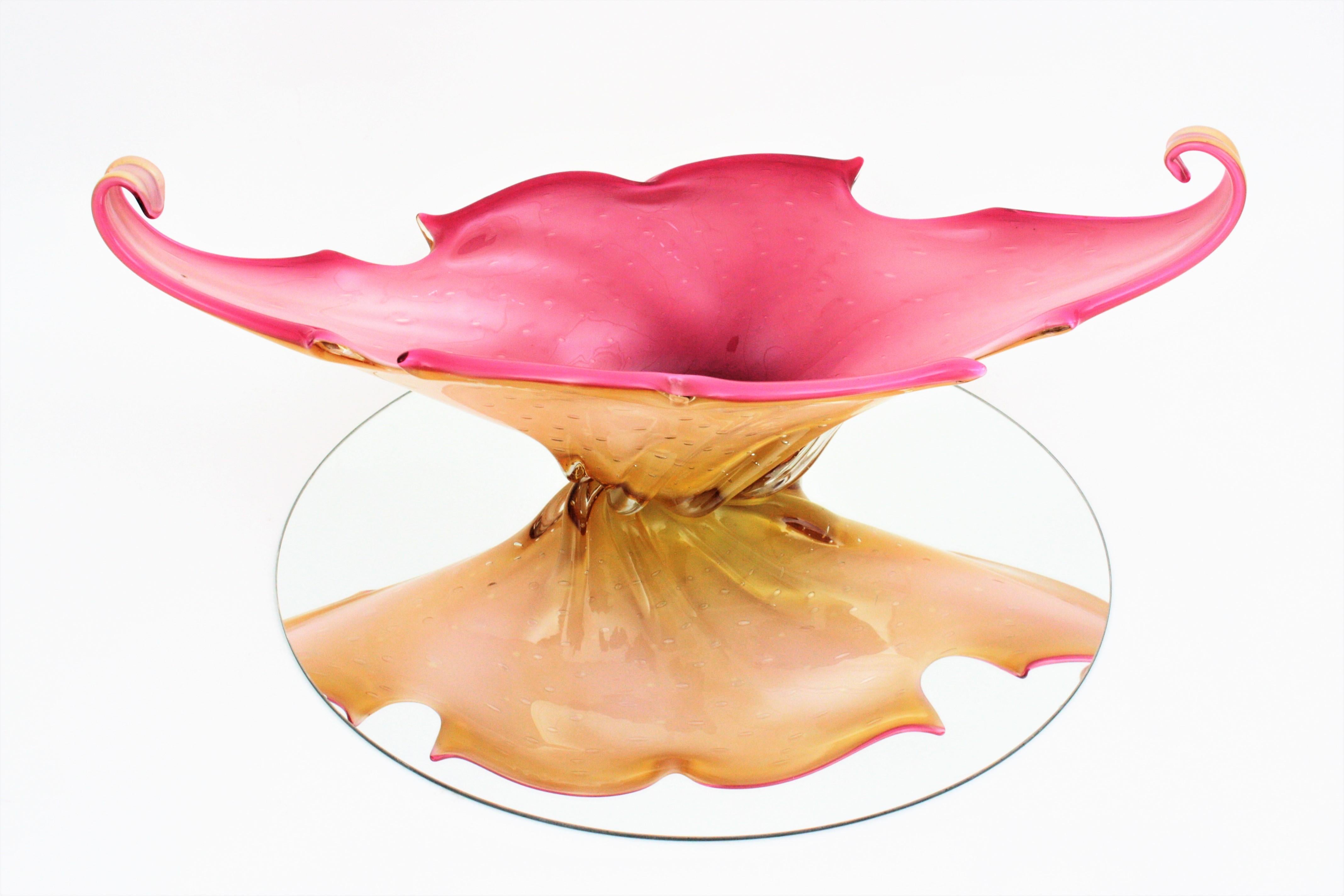 Mid-Century Modern Centre de table en verre d'art ambré rose Sommerso d'Archimede Seguso de Murano en vente