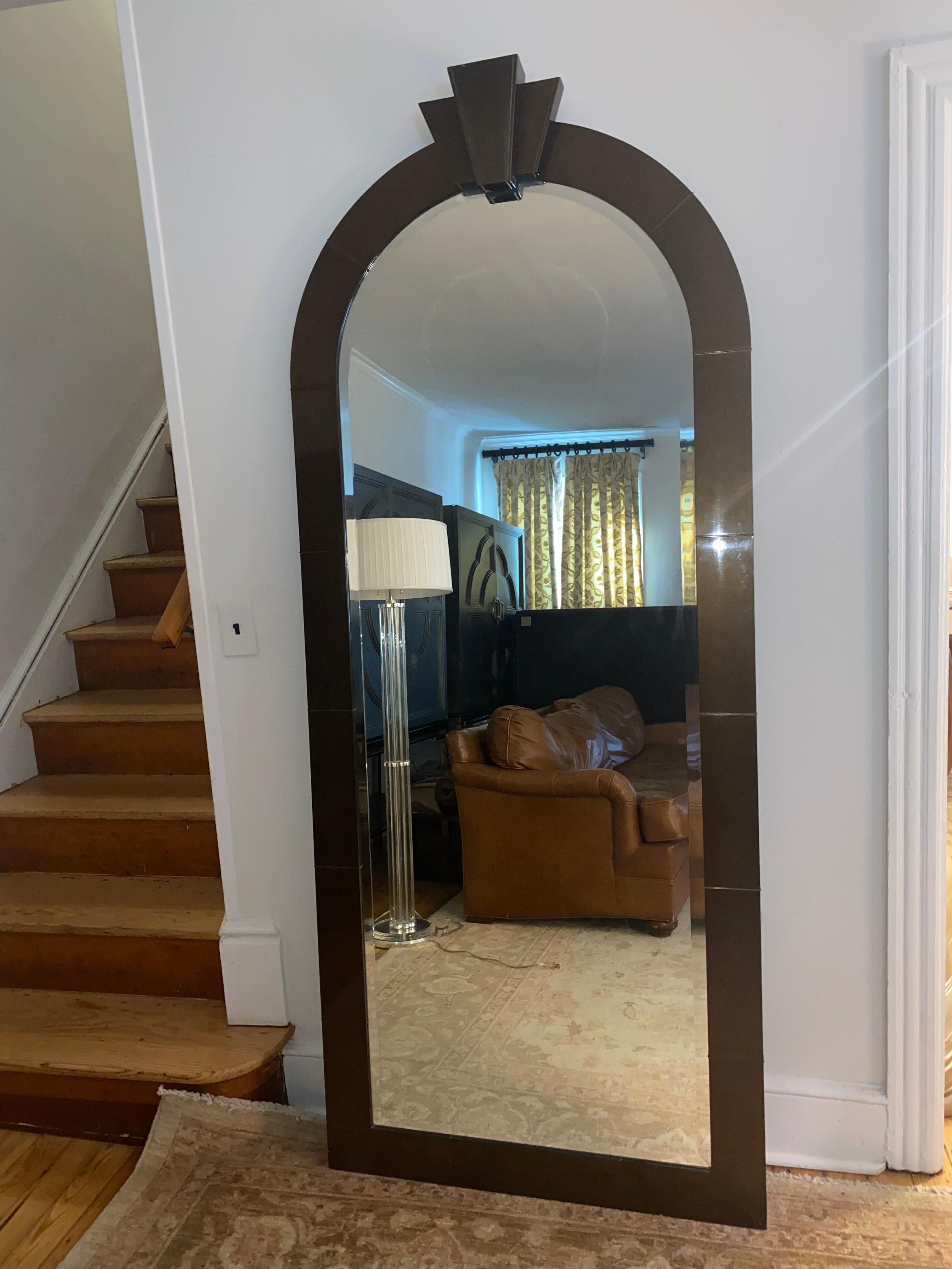 Monumental Art Deco Espejo arqueado de pie o de pared alto en Bueno estado para la venta en Hopewell, NJ