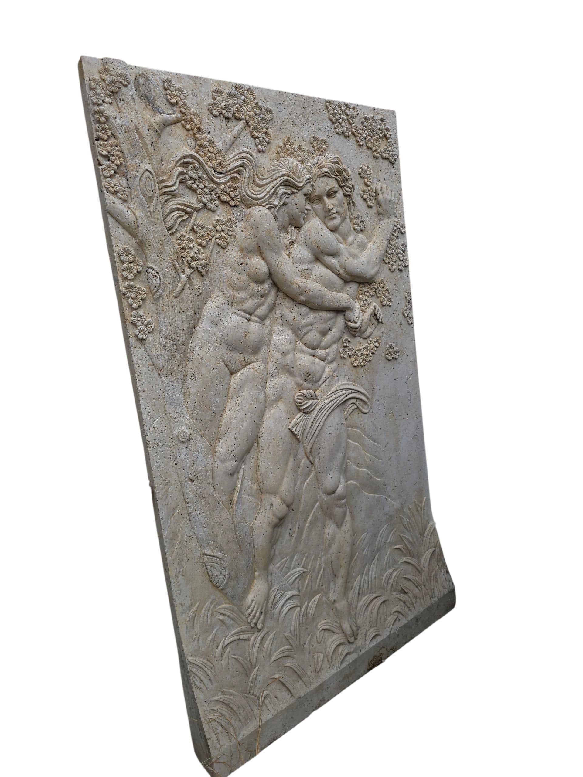Panneau Art déco monumental sculpté en haut-relief dans du marbre massif. Avec ses lignes géométriques, ses formes stylisées et sa composition dynamique, cette pièce incarne l'élégance et la sophistication de la période Art déco. La précision de la