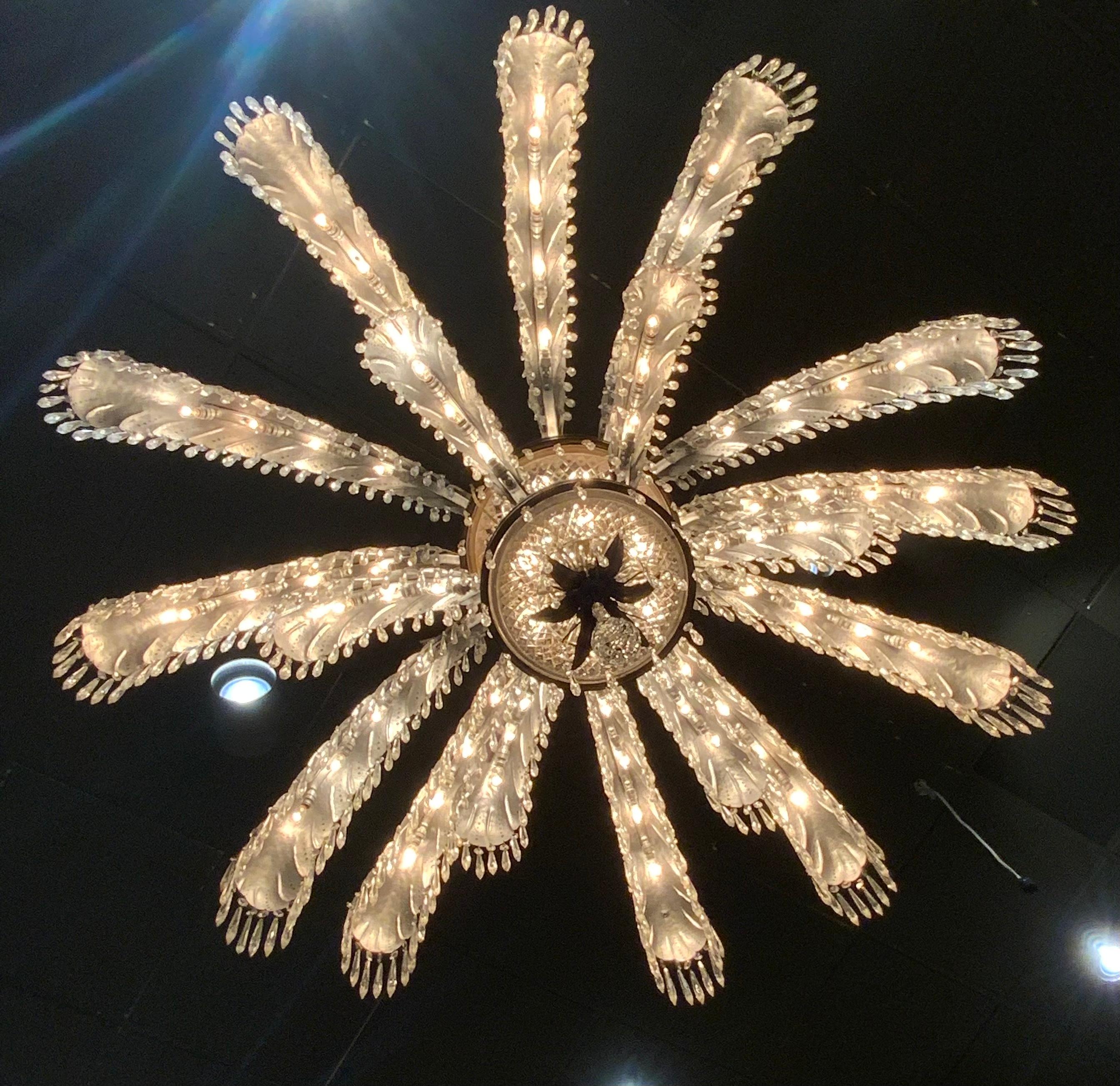 Monumental Art Deco Chandelier with 84 Lights and 800 Crystals 2