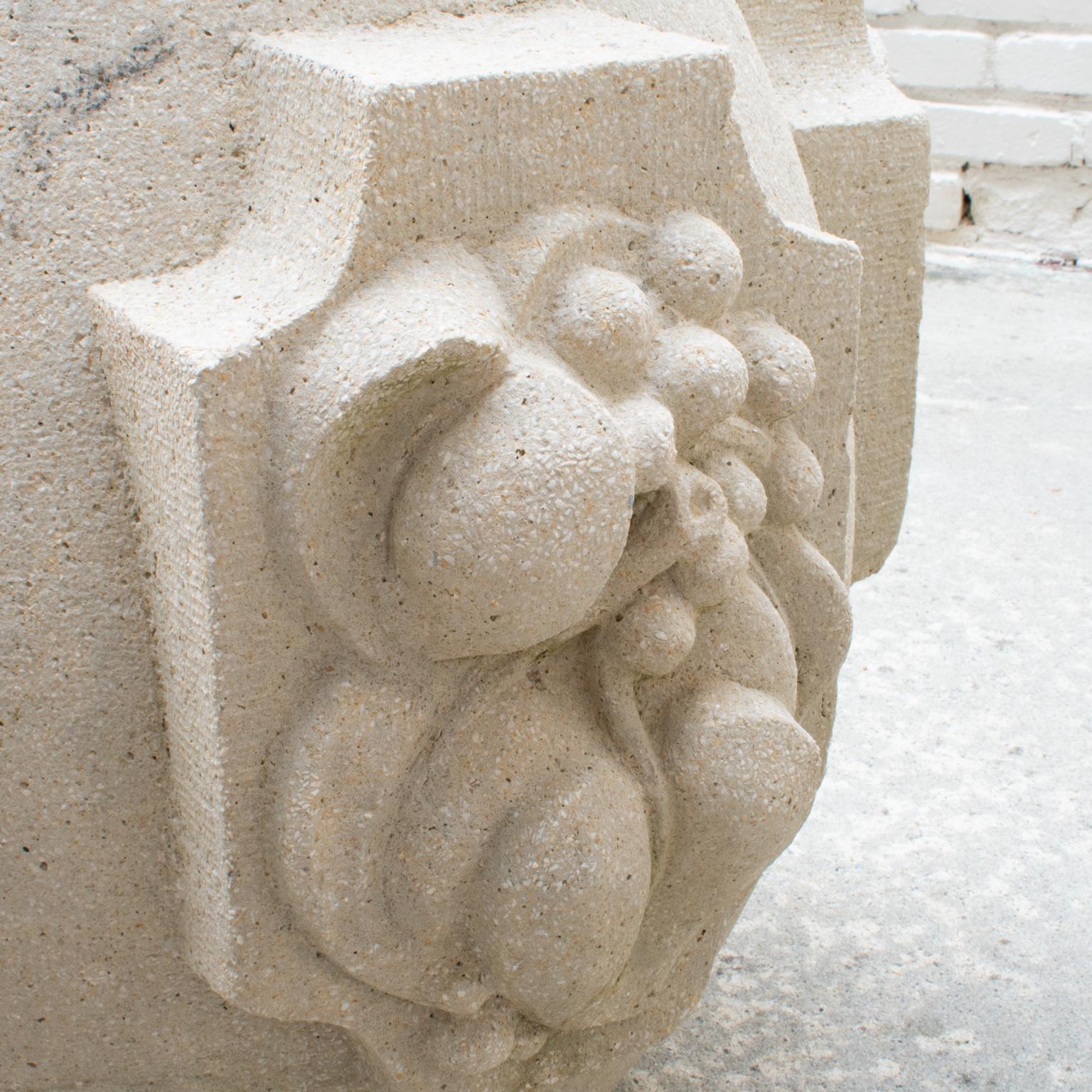 Jardinière ou urne de jardin monumentale en béton Art Déco, années 1930 en vente 4
