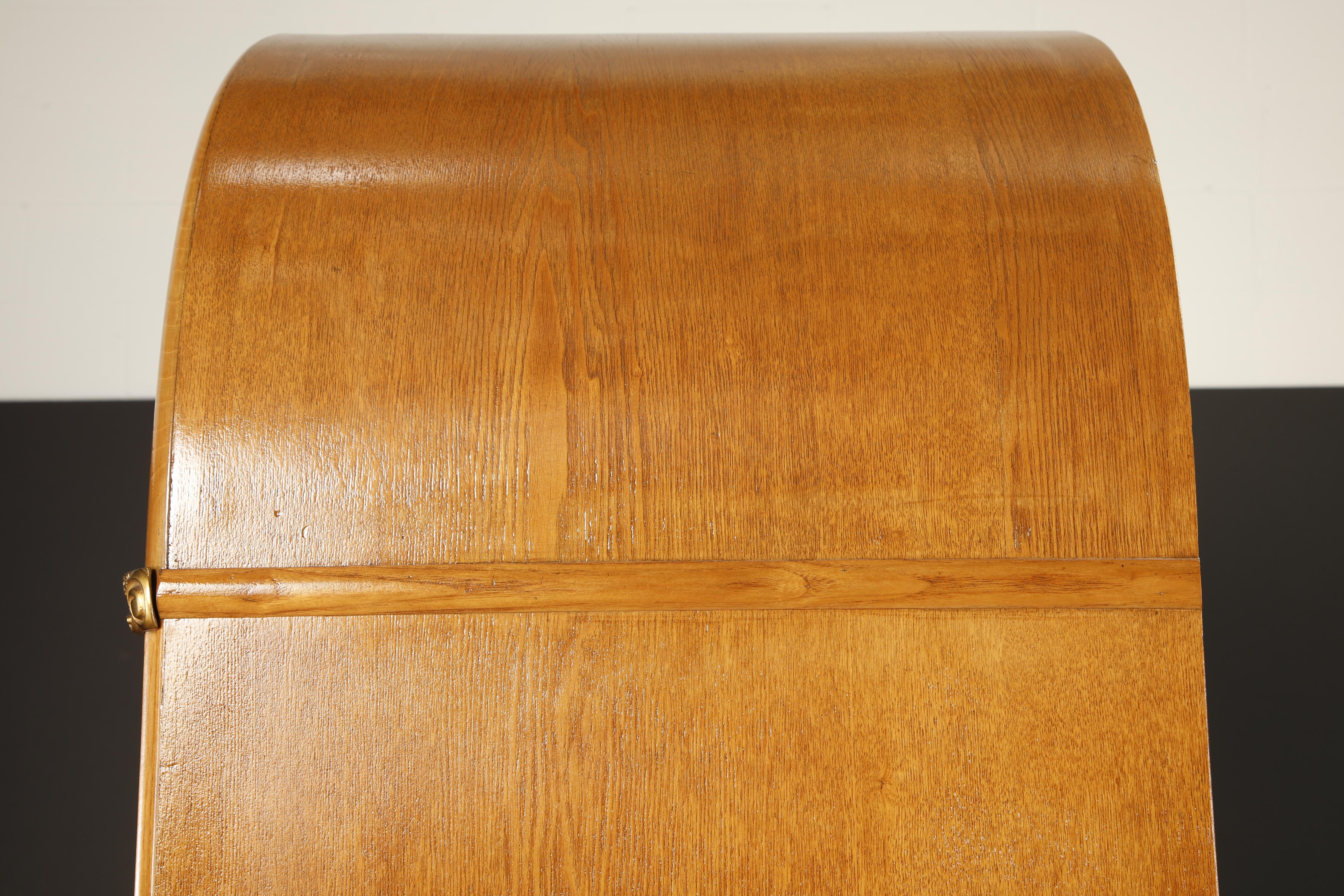 Monumental Art Deco Hollywood Regency Armoire in Blonde Quilted Wood, c 1930s For Sale 13