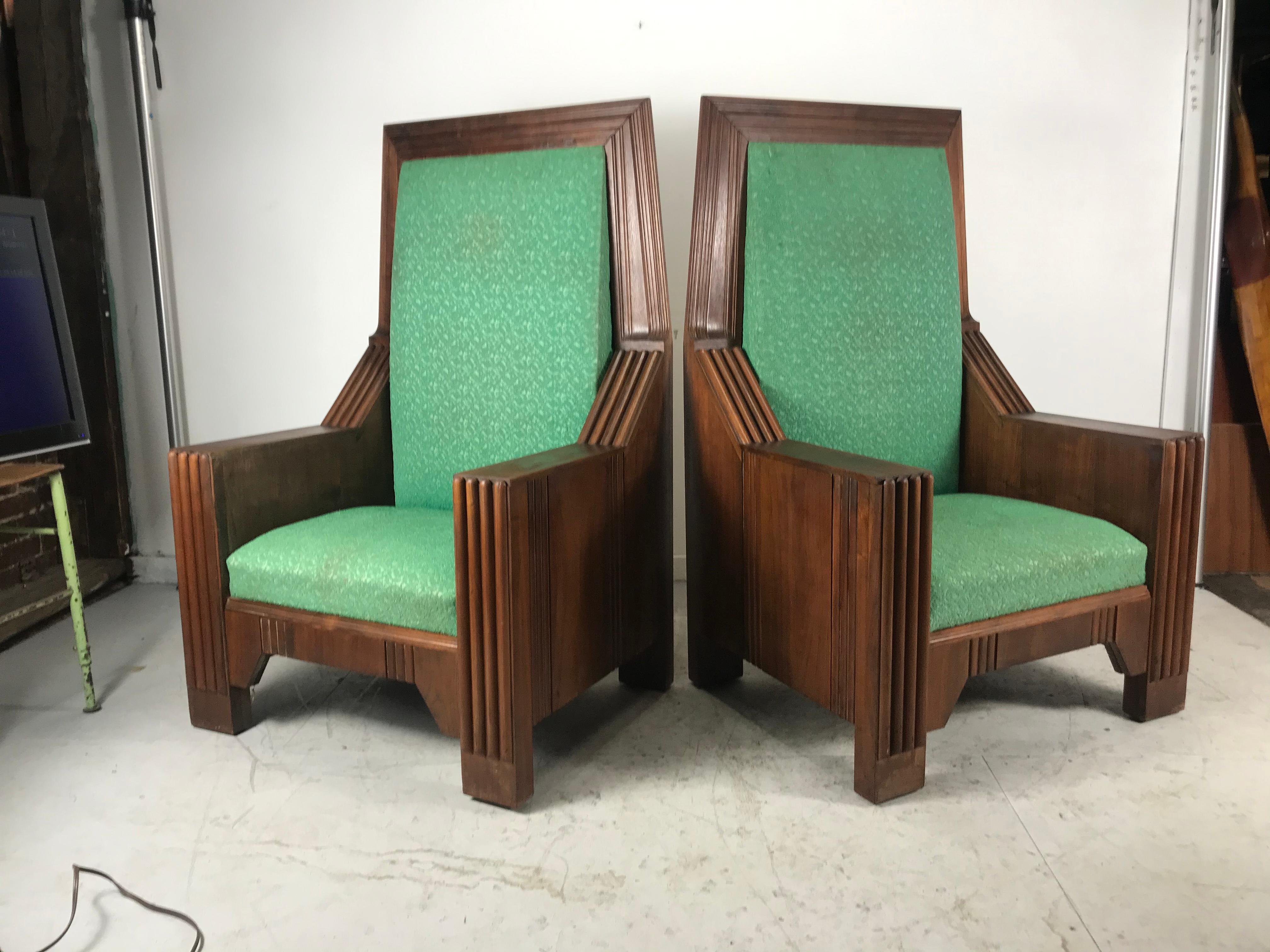 Chaises trônes monumentales Art déco:: fabriquées par Henderson Ames Co. Bon état - En vente à Buffalo, NY