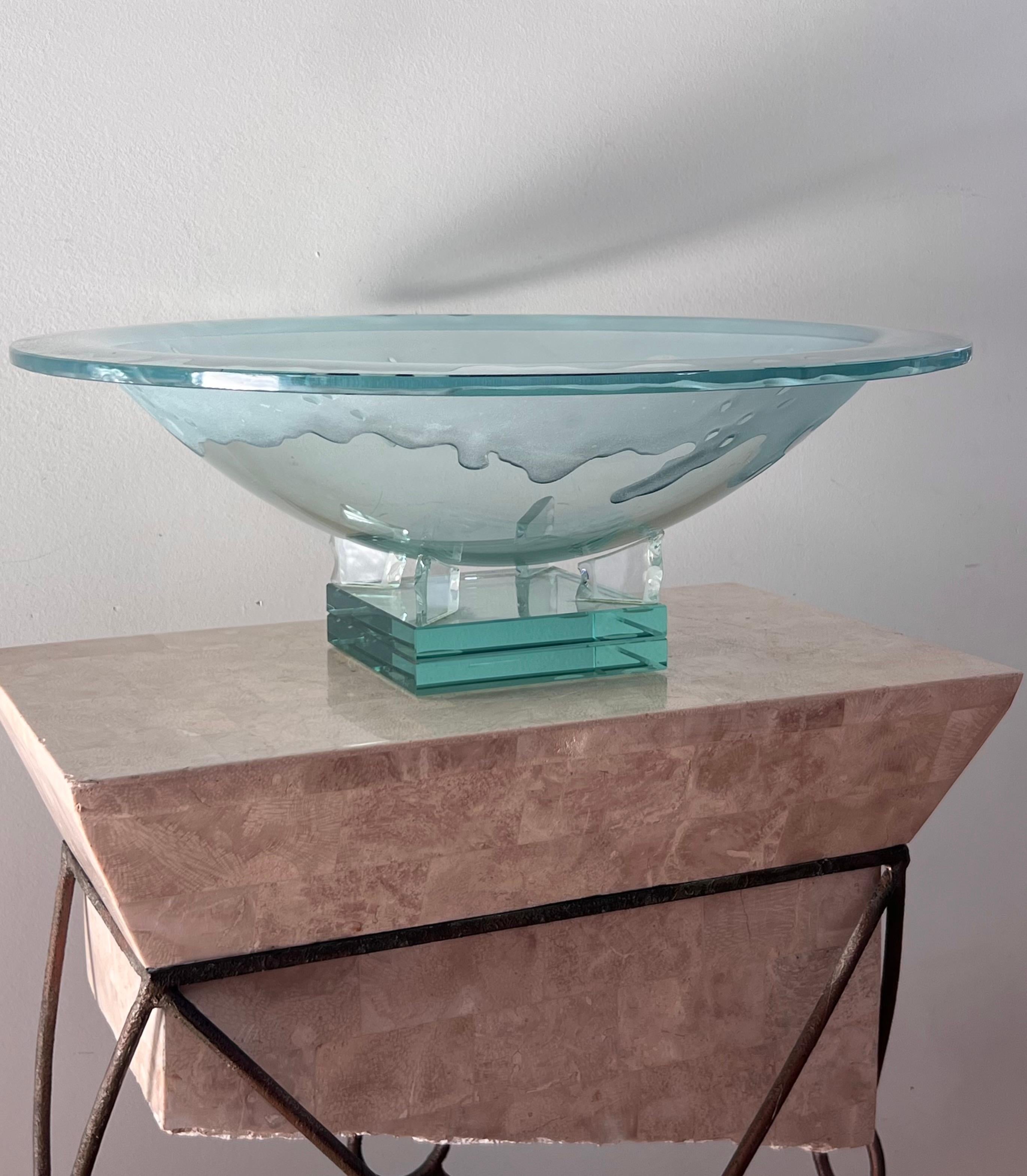 Monumental art glass platter with frosted motif, on plinth, late 20th century In Good Condition For Sale In View Park, CA