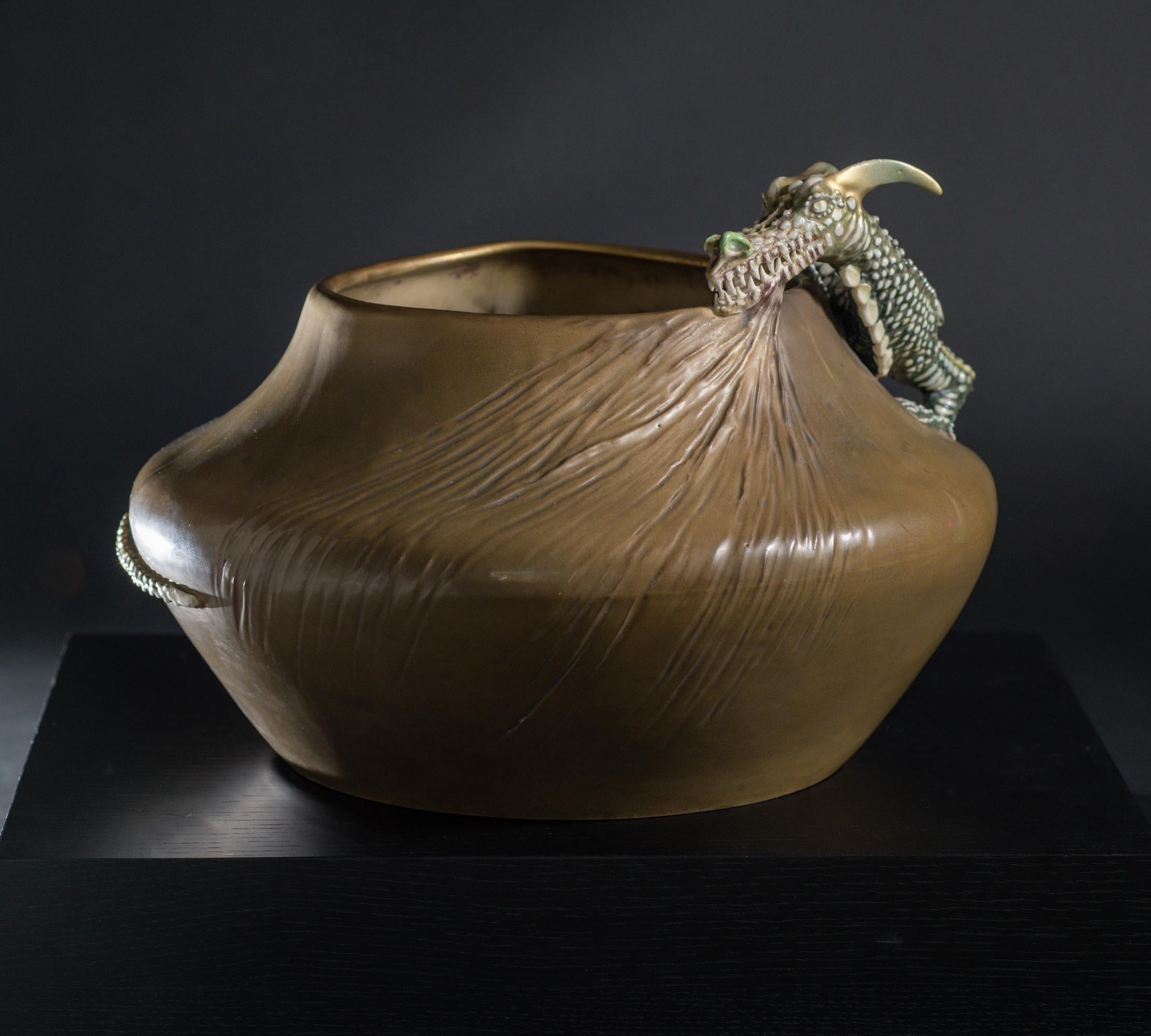 Monumental Amphora Art Nouveau Bowl w/Saurian by Eduard Stellmacher & Co. In Excellent Condition For Sale In Chicago, US