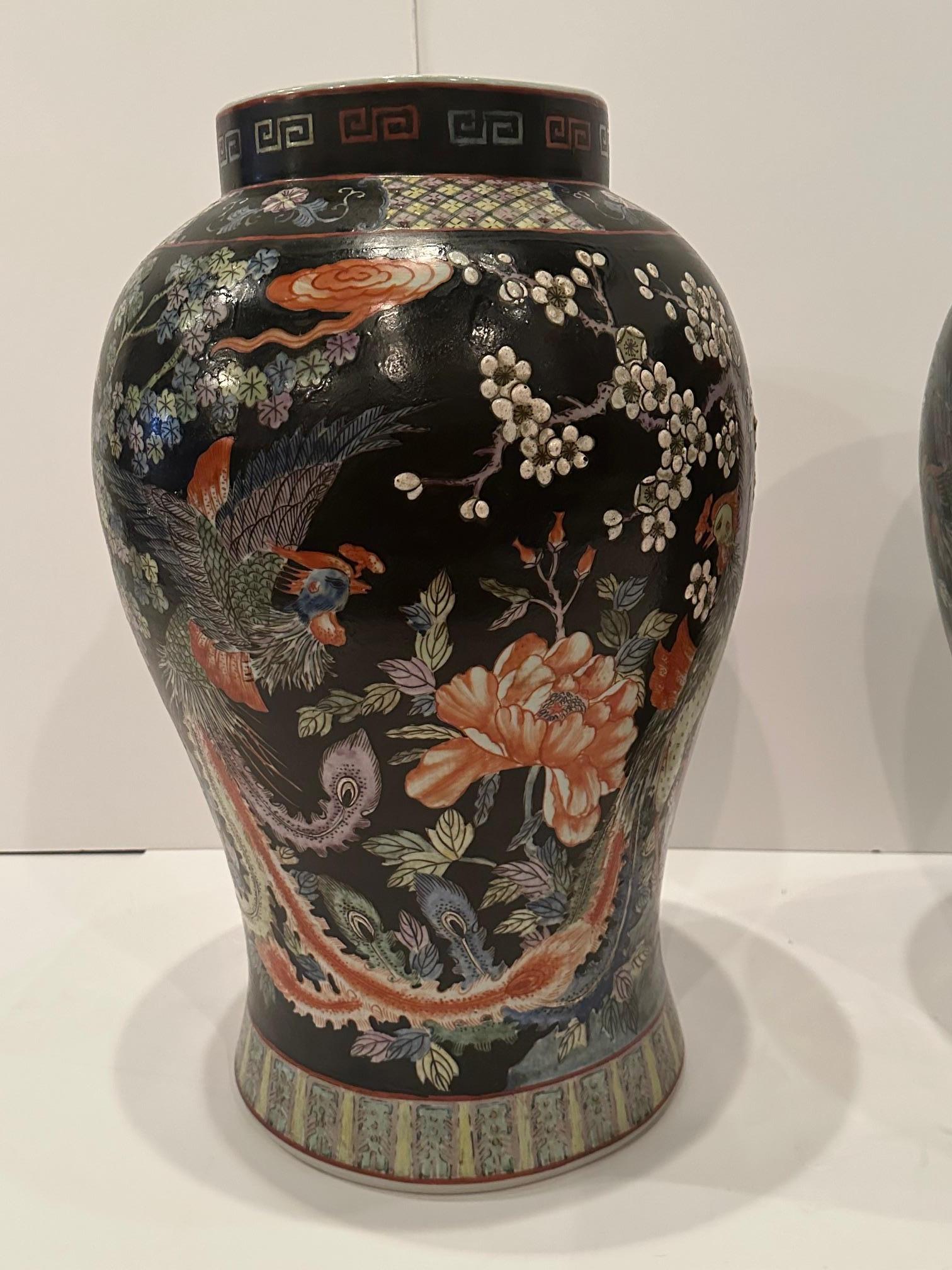 Monumental Asian Palace Jars with Foo Dog Finials and Ebonized Stands en vente 4
