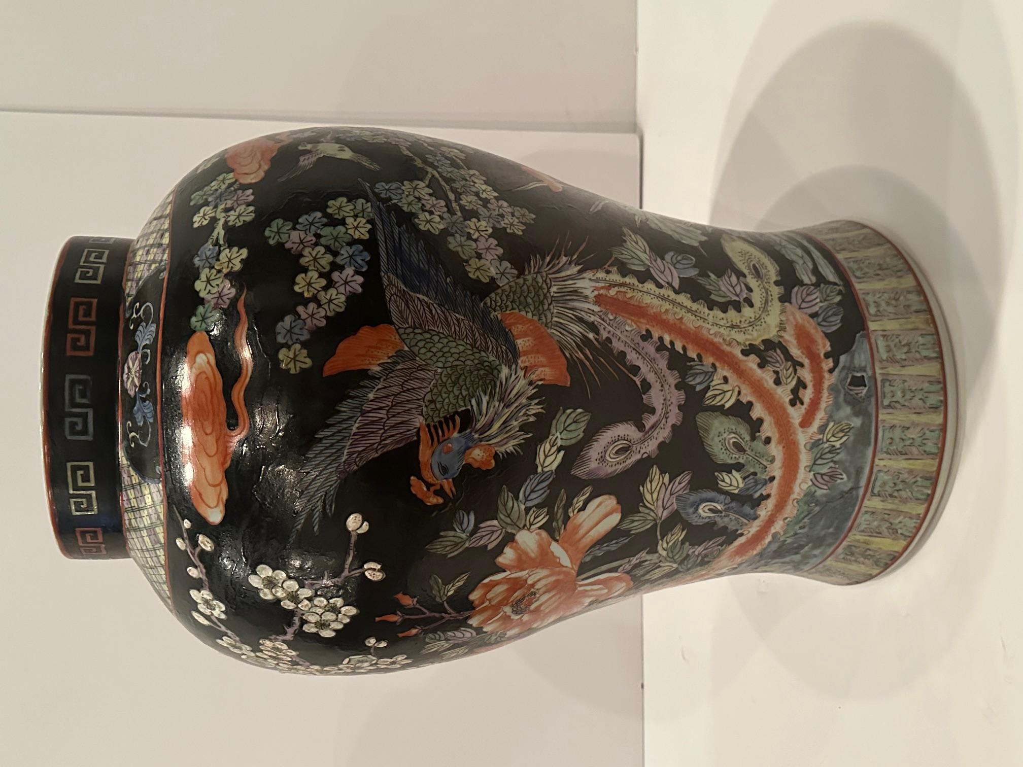 Exportation chinoise Monumental Asian Palace Jars with Foo Dog Finials and Ebonized Stands en vente