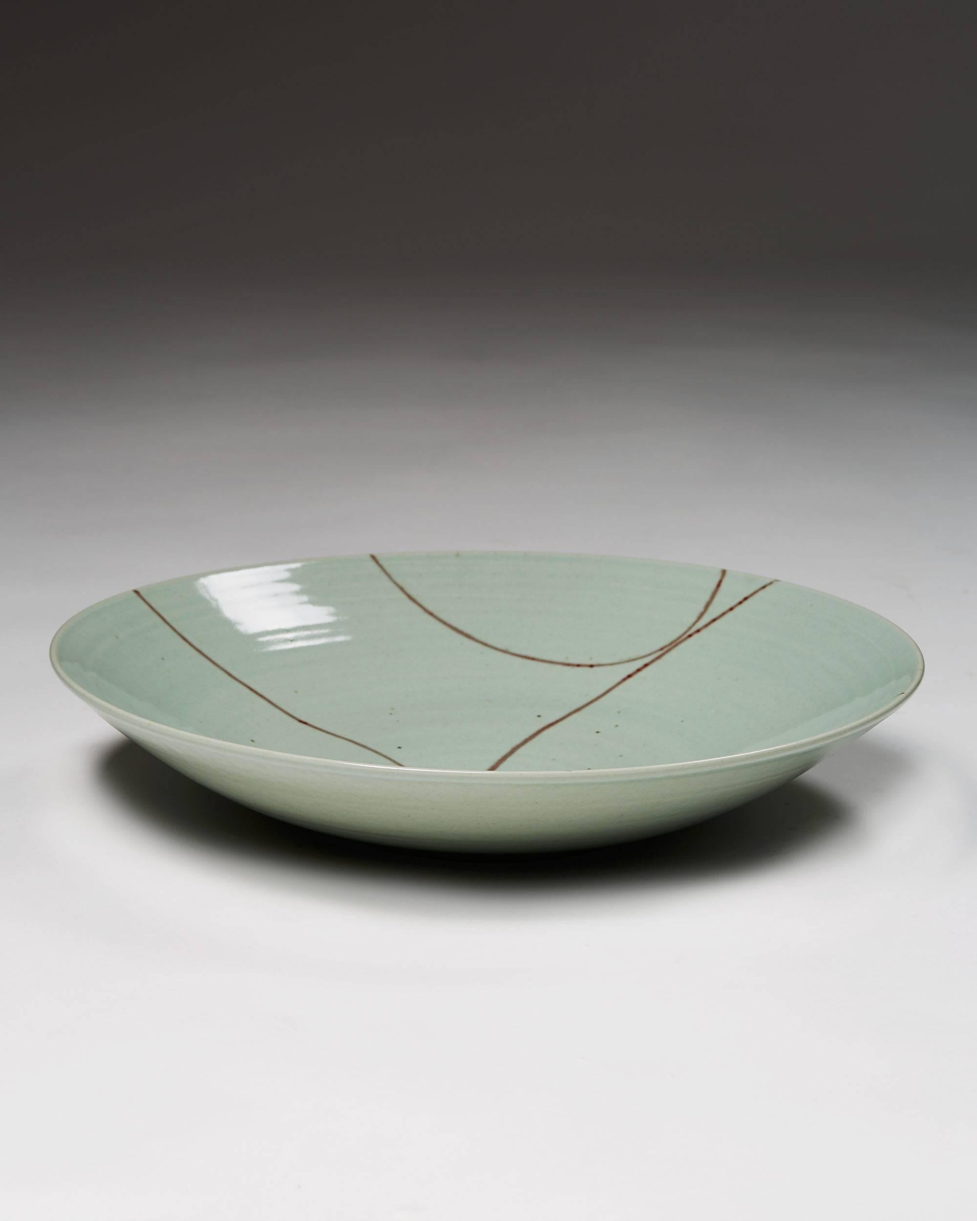 Monumental bowl designed by Carl-Harry Stålhane for Designhuset, 
Sweden, 1988.

Stoneware.

Measures: H 10 cm/ 4''
D 52 cm/ 20 1/2''.