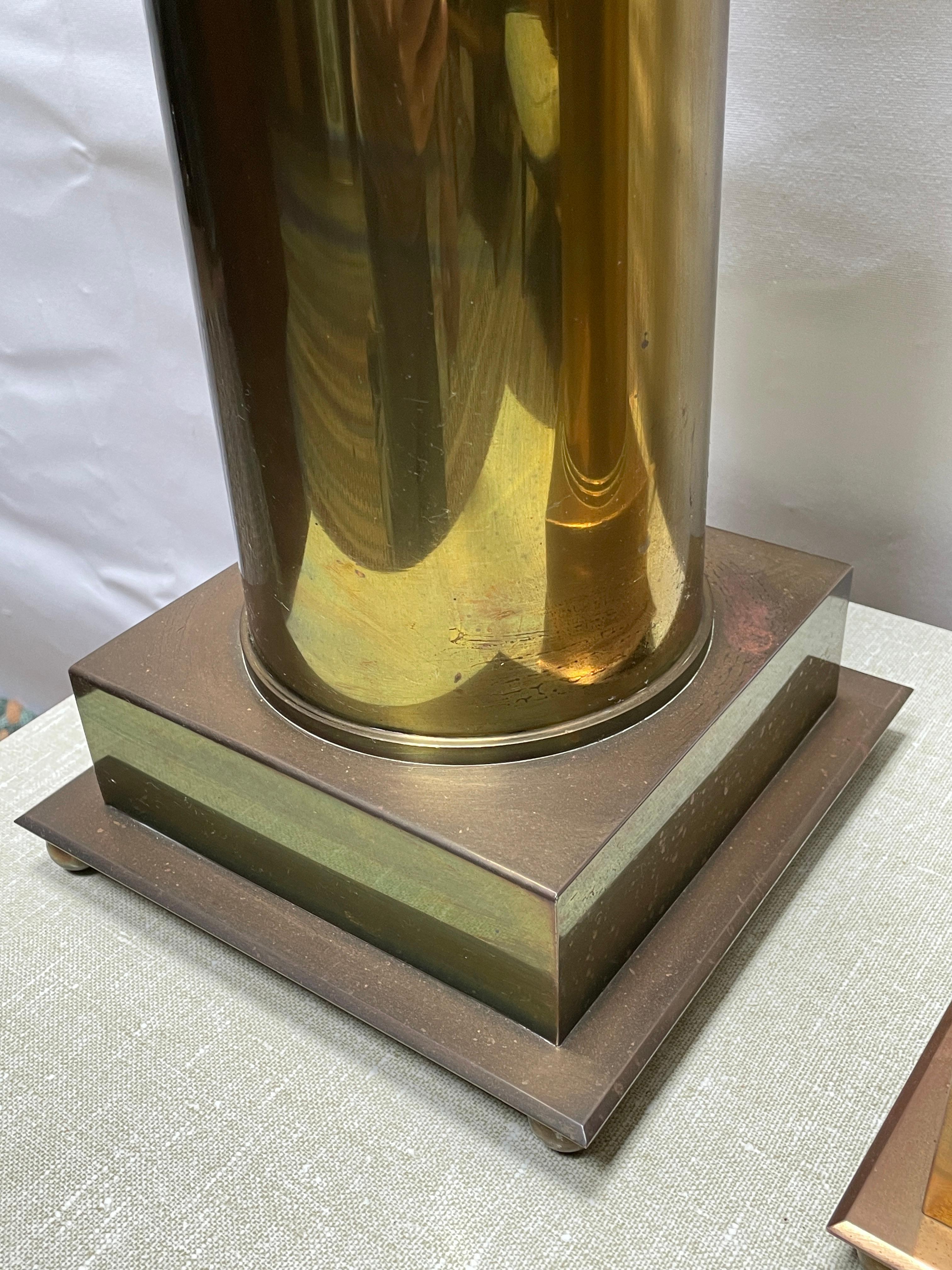 Monumentale Artillery Shell Trench-Kunst-Tischlampen aus Messing mit geflochtenen Drahtschirmen im Angebot 4