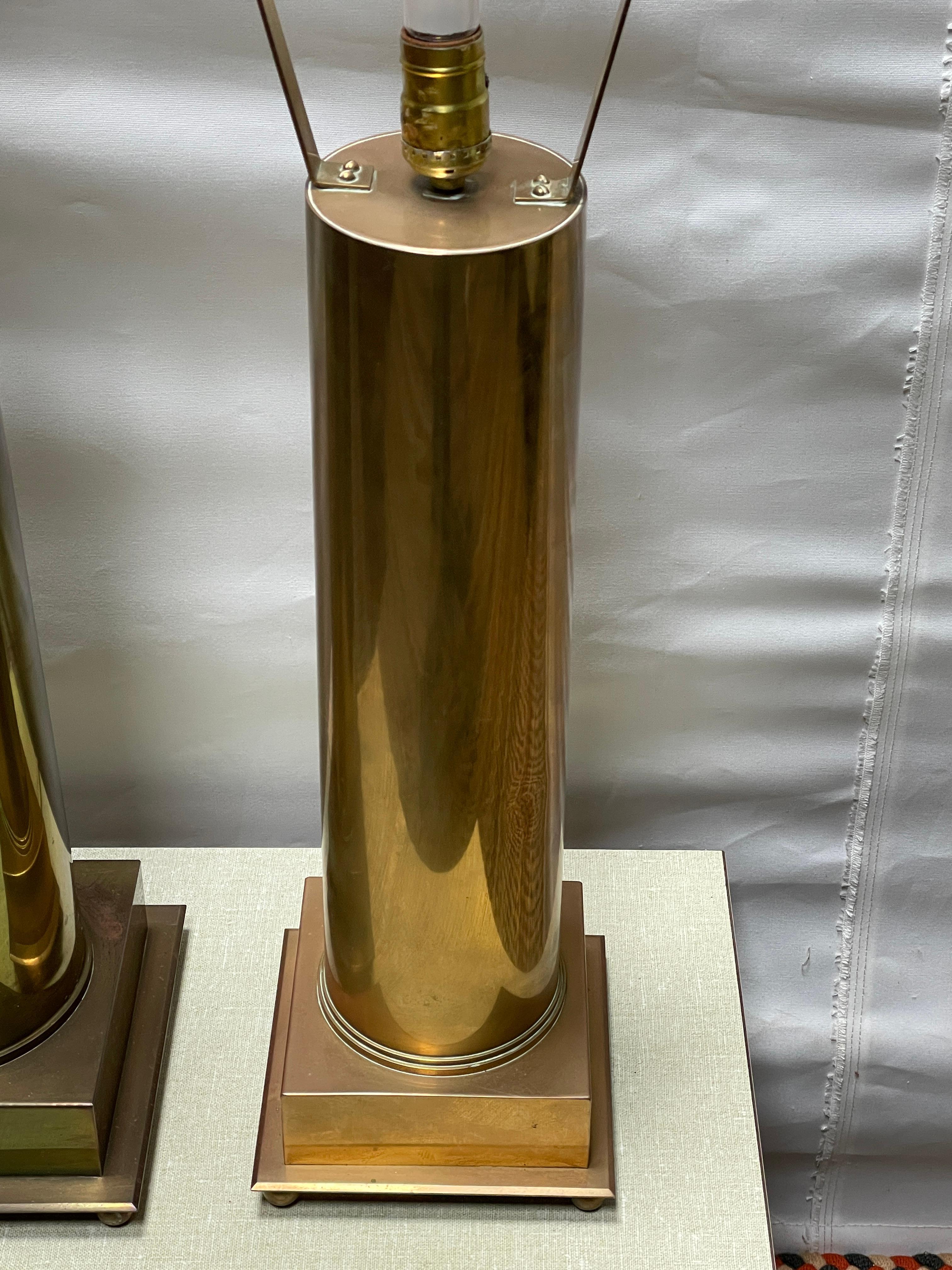 Monumentale Artillery Shell Trench-Kunst-Tischlampen aus Messing mit geflochtenen Drahtschirmen im Angebot 5