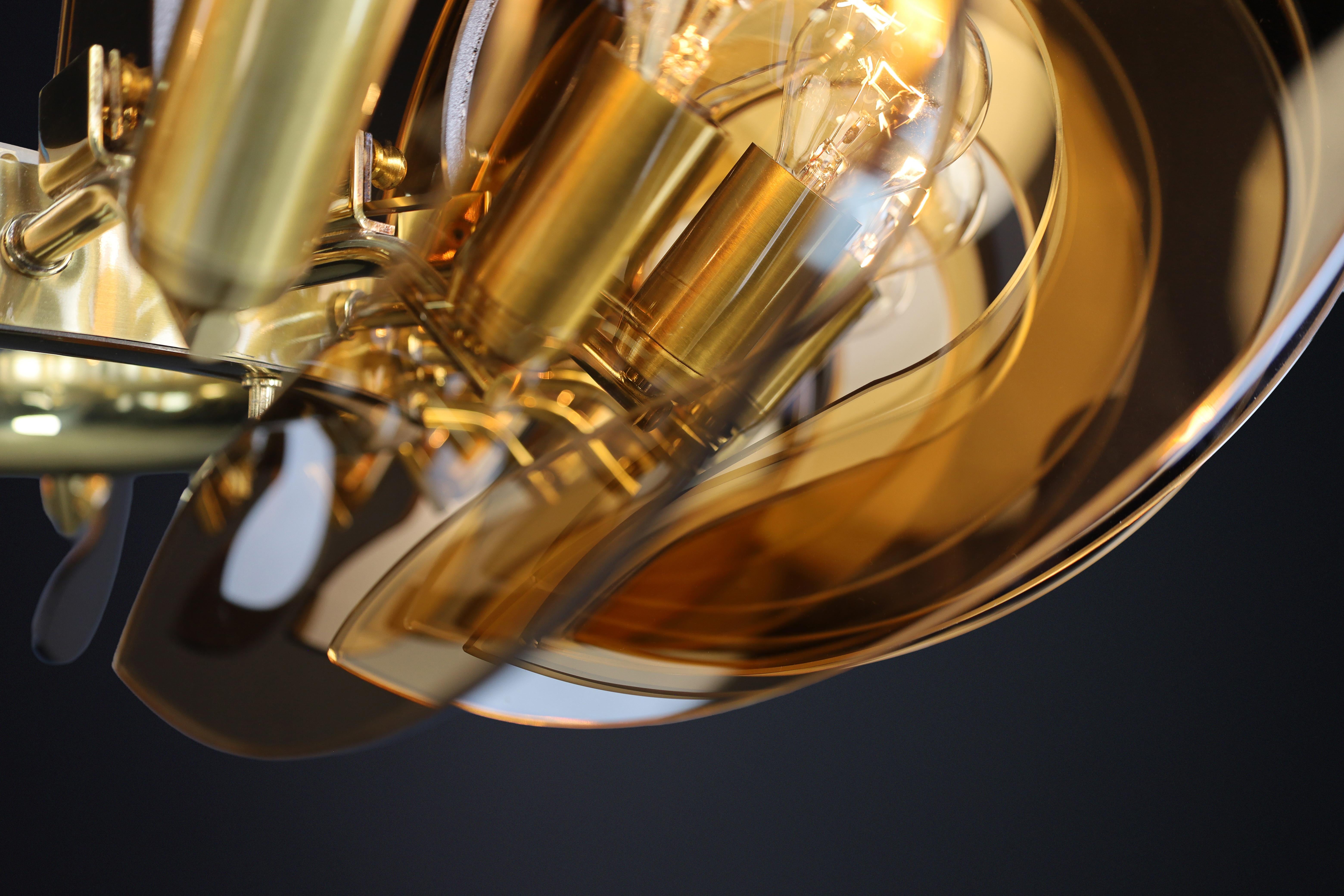 Monumental Brass & Smoked Glass Chandelier by Gino Paroldo, Italy, 1970s in vendita 9