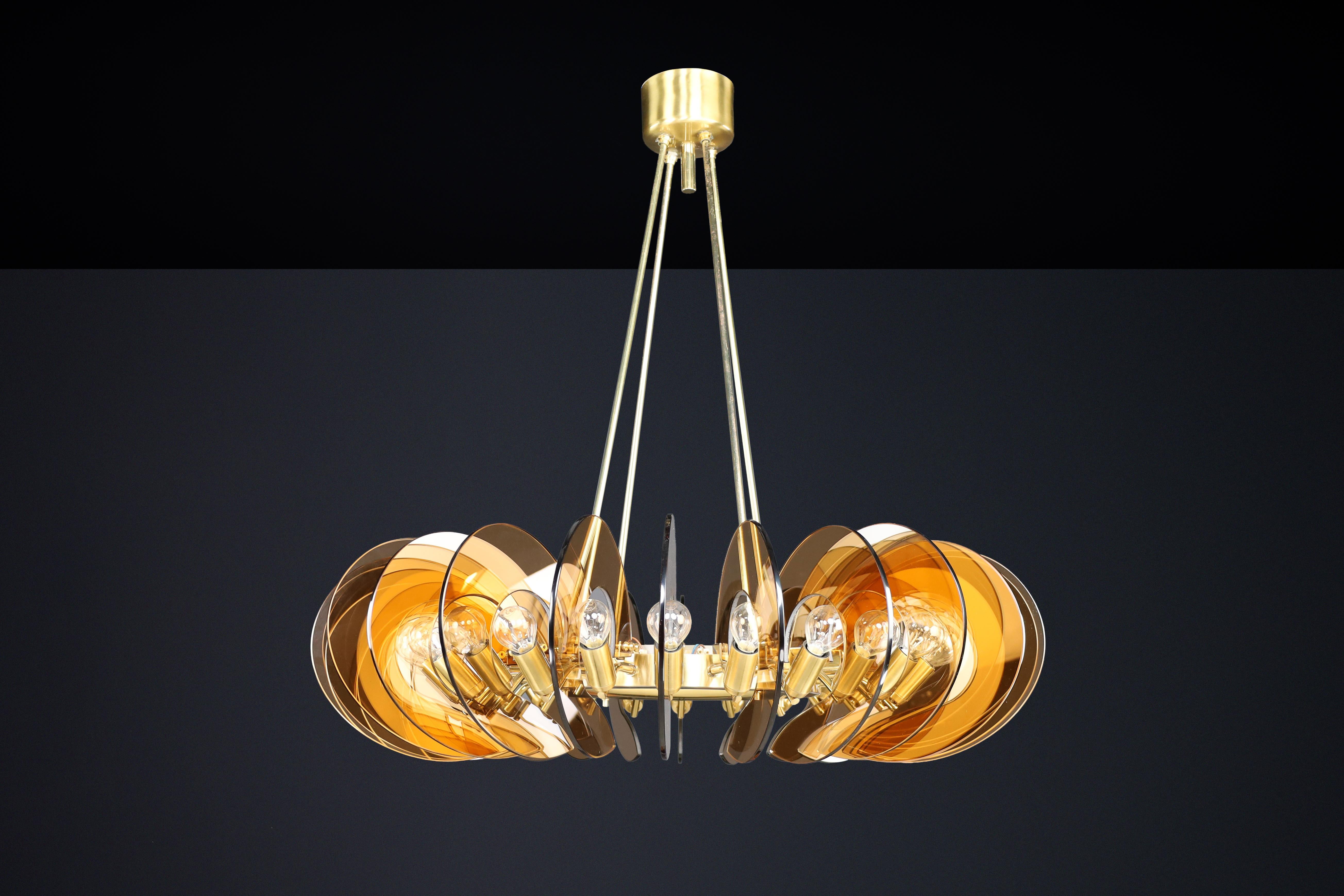 Monumental Brass & Smoked Glass Chandelier by Gino Paroldo, Italy, 1970s in vendita 10