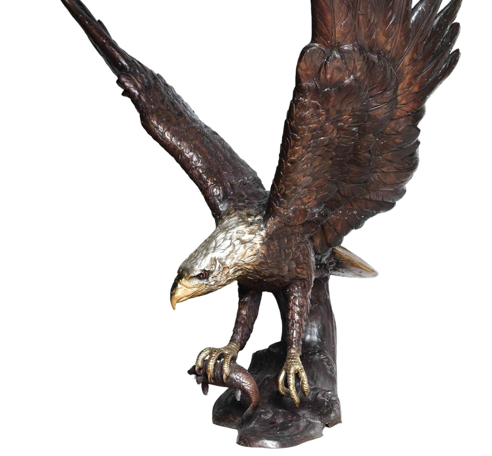 Statue monumentale d'aigle en bronze en vente 3