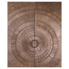 Portes monumentales en bronze "Heroic Starburst" de Billy McCarroll et David Gillespe