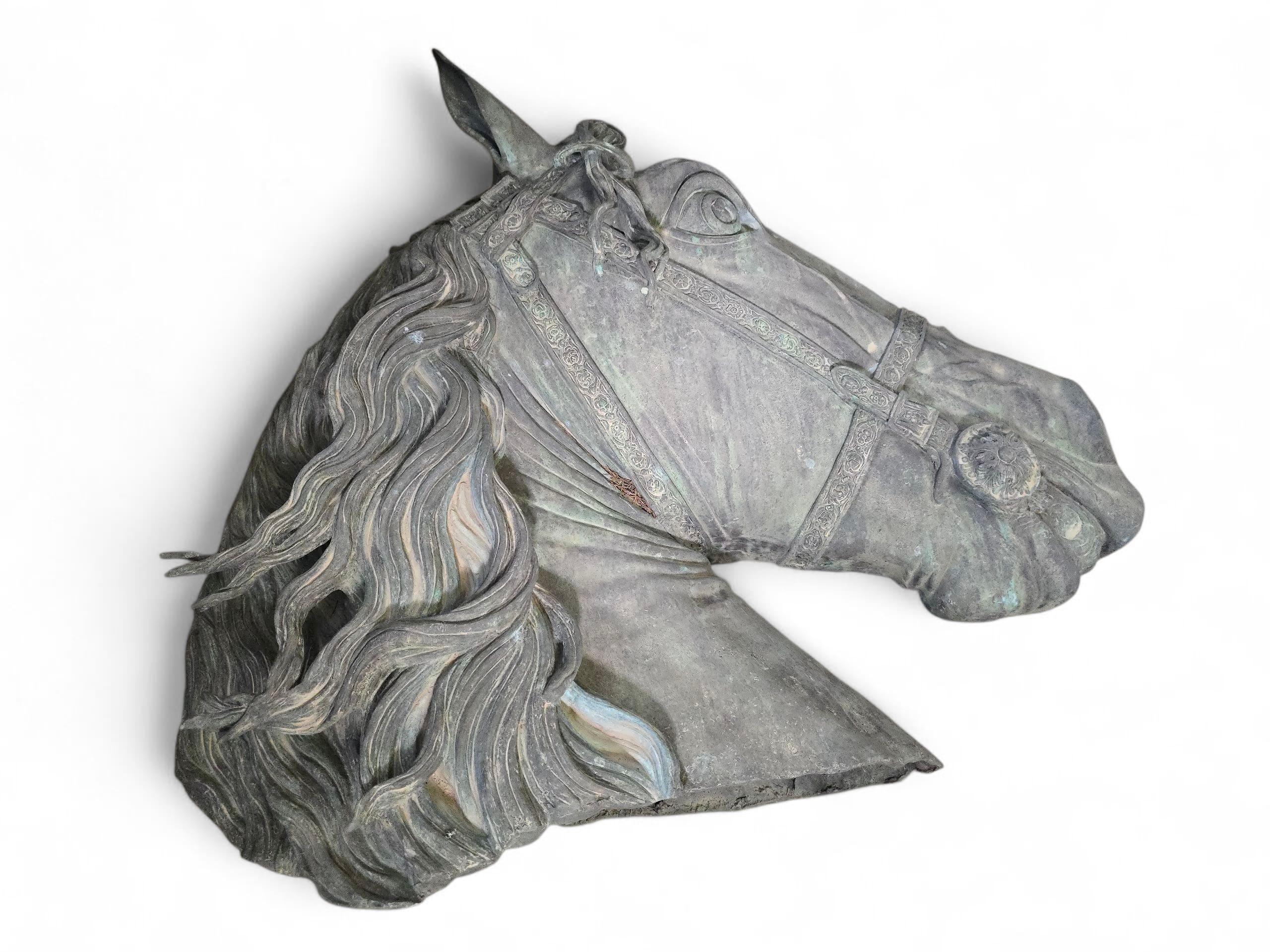 Scultura monumentale in bronzo con testa di cavallo - Fernando Sánchez Castillo (b. 1970) in vendita 9