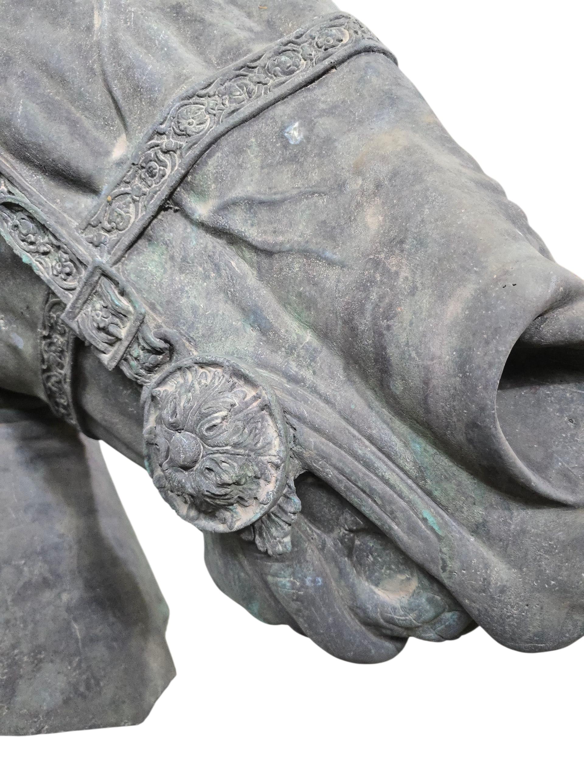 XXI secolo e contemporaneo Scultura monumentale in bronzo con testa di cavallo - Fernando Sánchez Castillo (b. 1970) in vendita