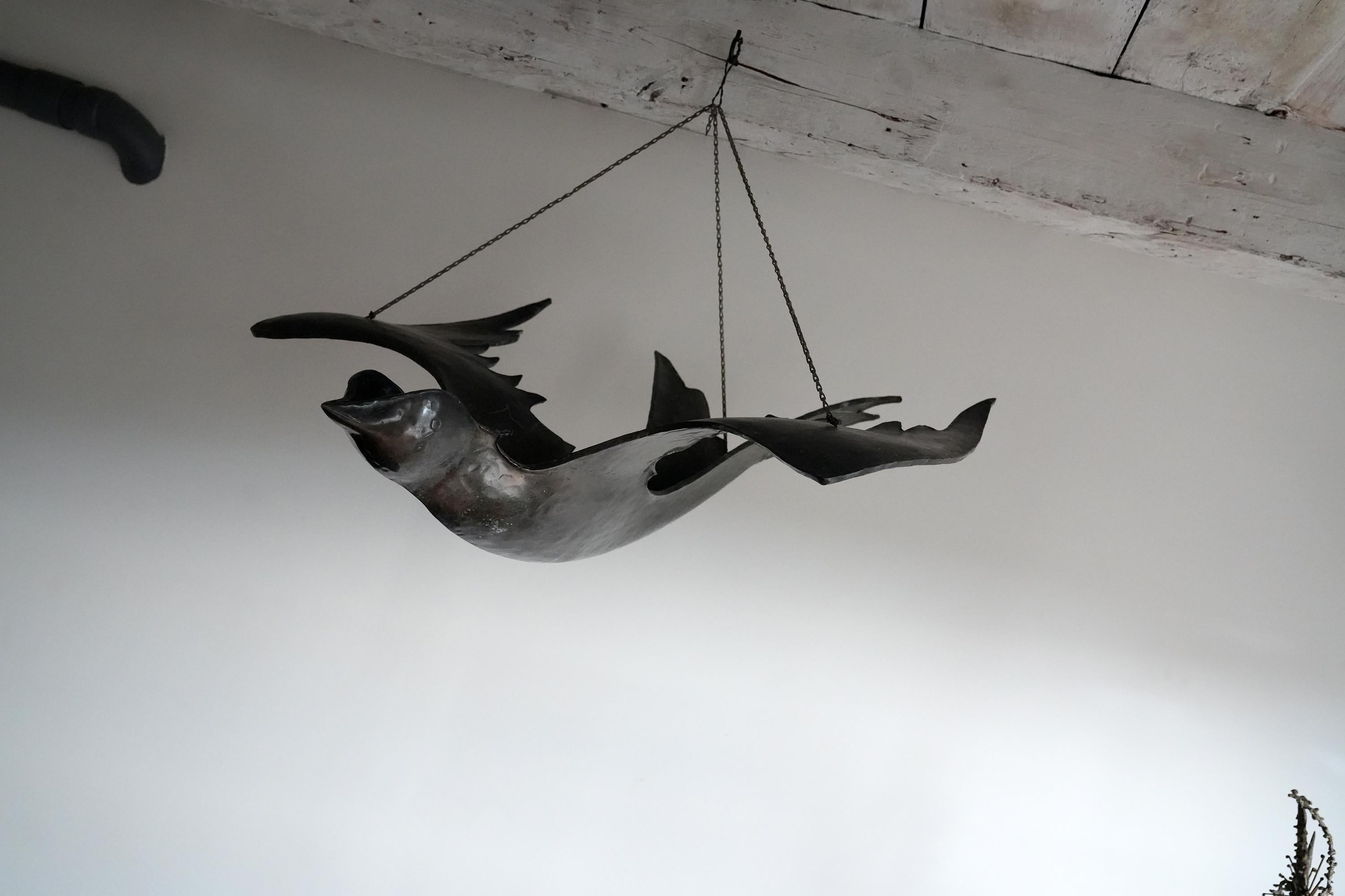 Monumental Bronze Modernist Flying Bird Sculpture In Good Condition In Hudson, NY