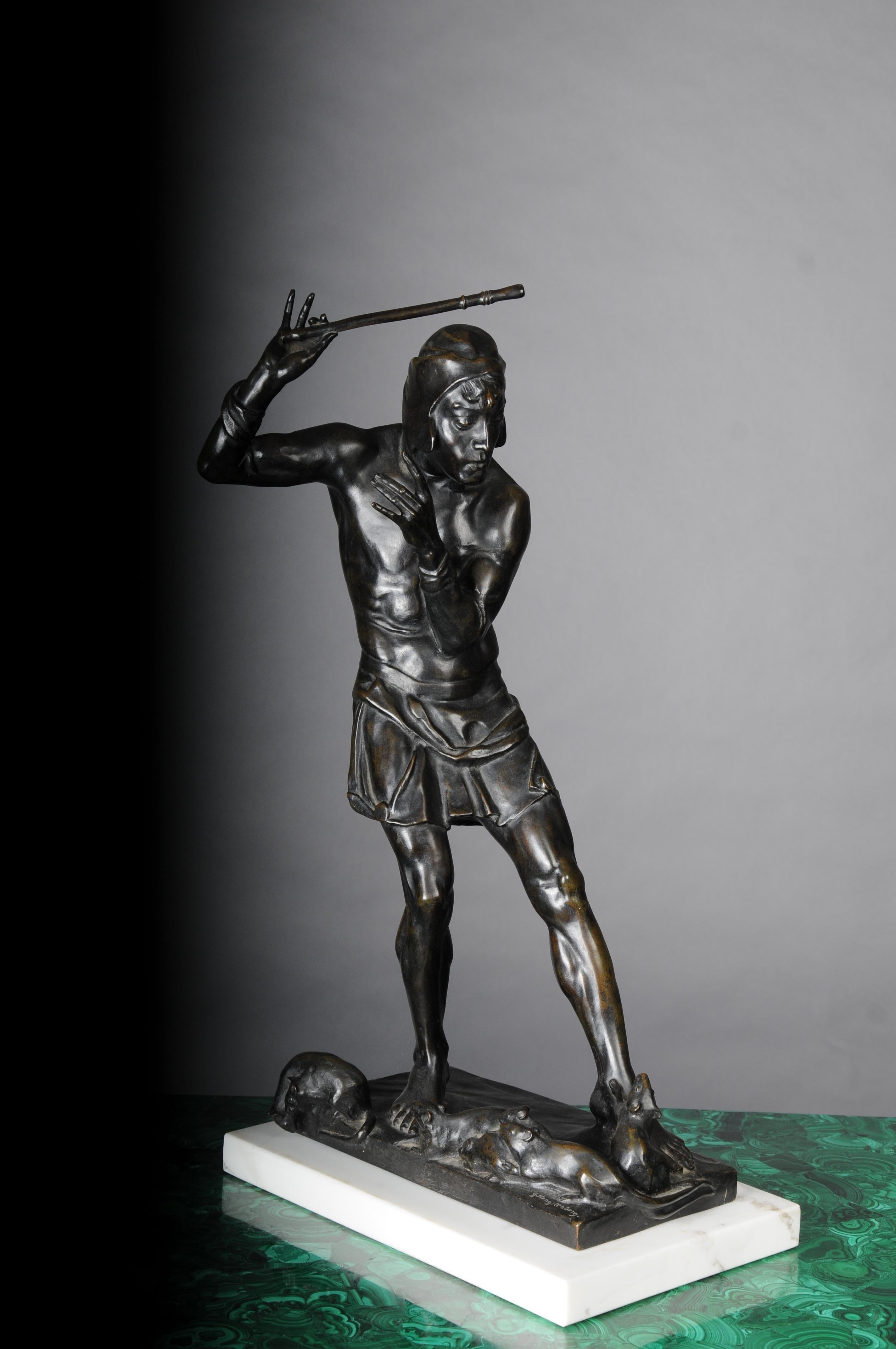 Escultura monumental de bronce, G. Hengstenberg  El flautista de Hamelin en venta 4