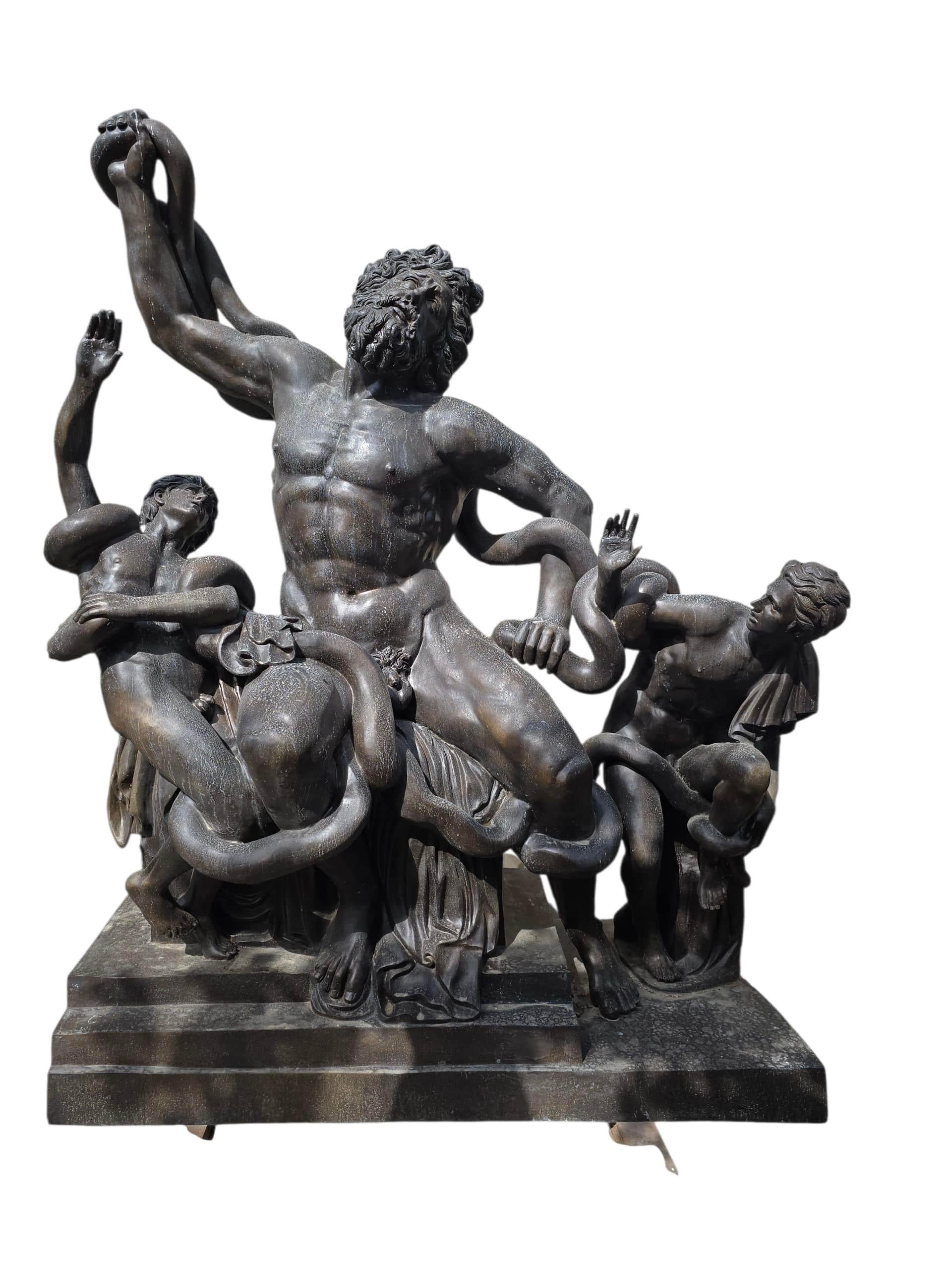Monumental Bronze Sculpture of Laocoön, Italy, 1950s In Good Condition For Sale In Madrid, ES