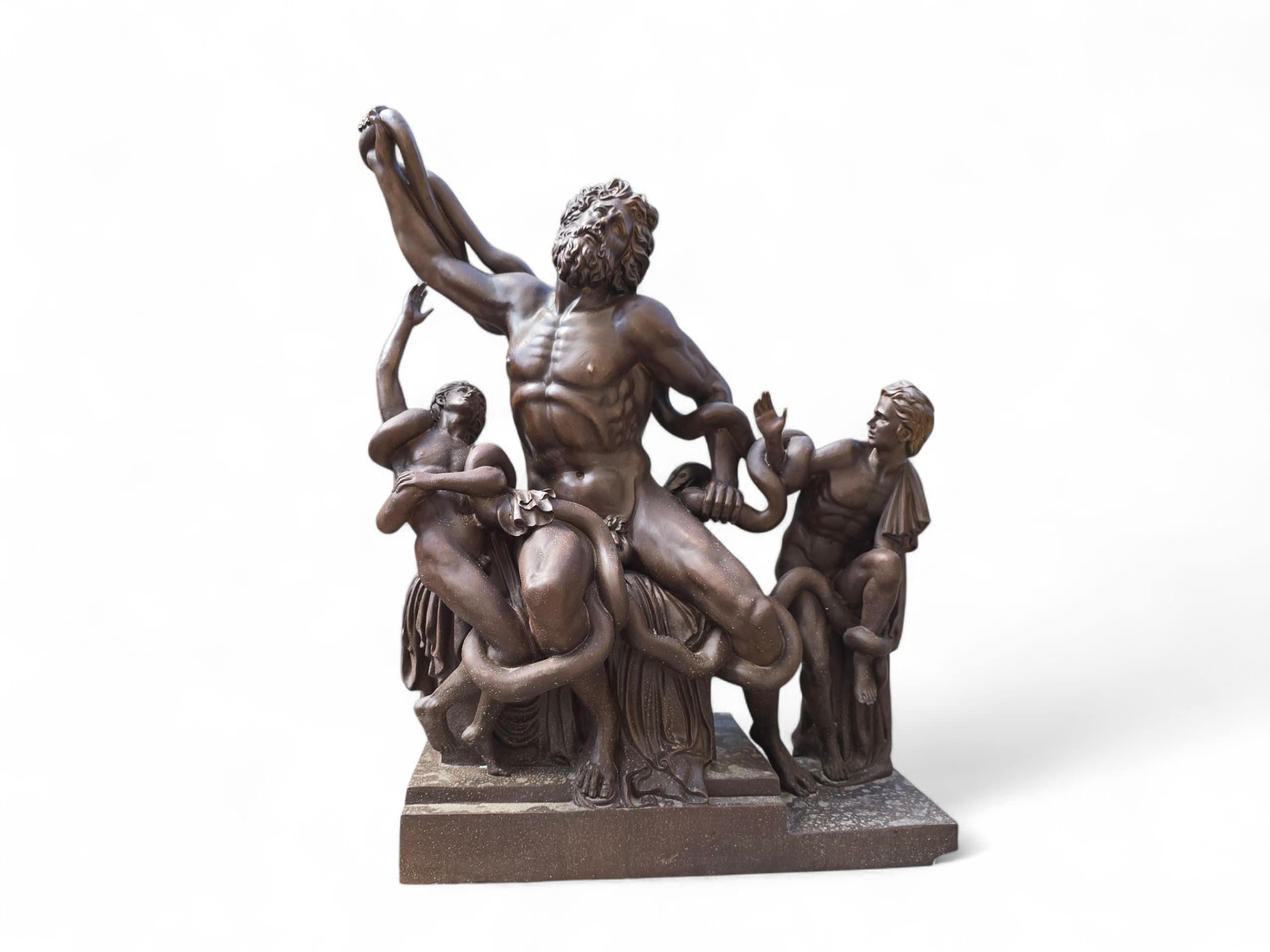 Monumental Bronze Sculpture of Laocoön, Italy, 1950s In Good Condition For Sale In Madrid, ES