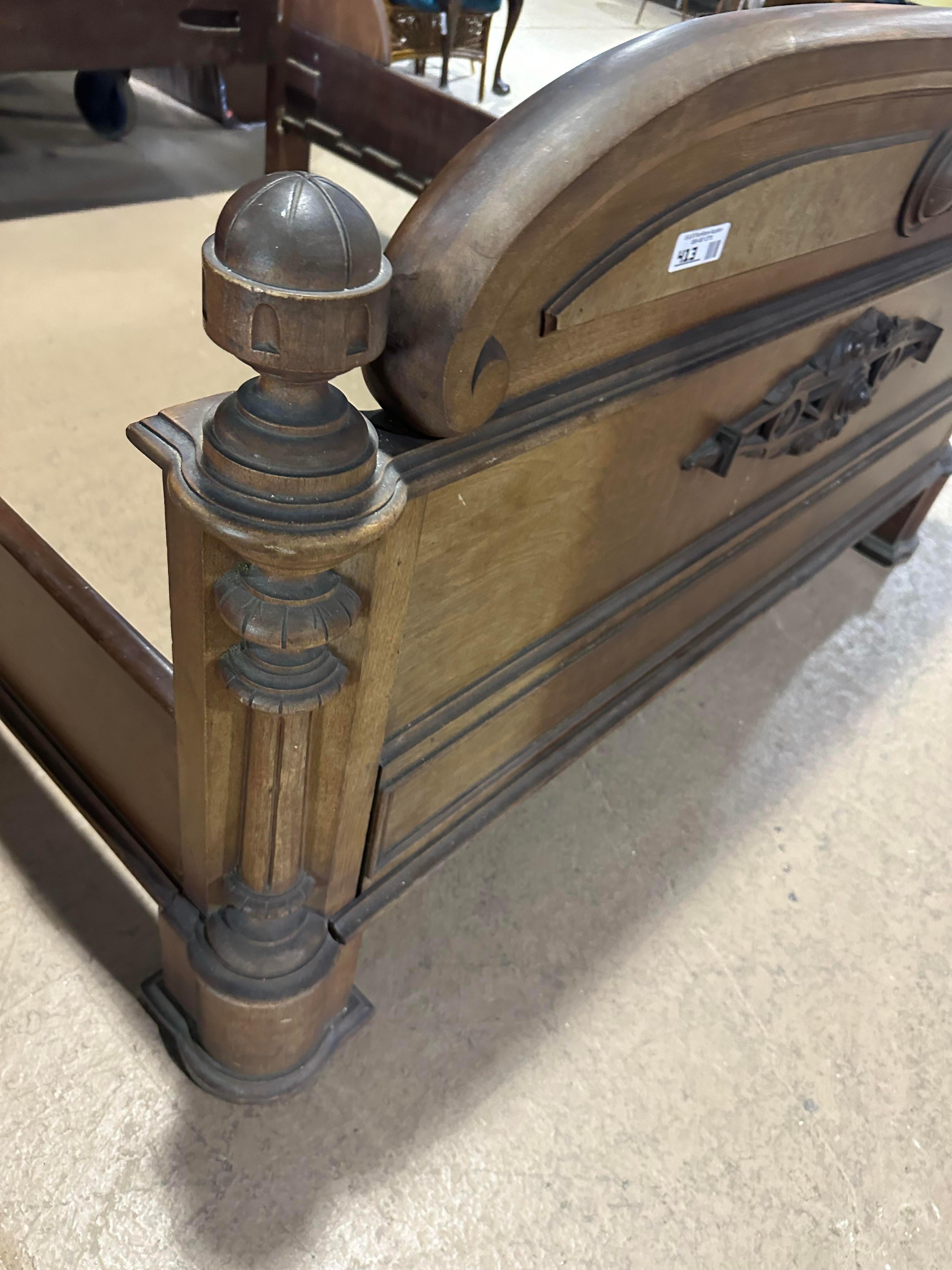 Monumental Burled Walnut Carved Victorian Near Queen Size Bed, circa 1860 In Good Condition In Swedesboro, NJ