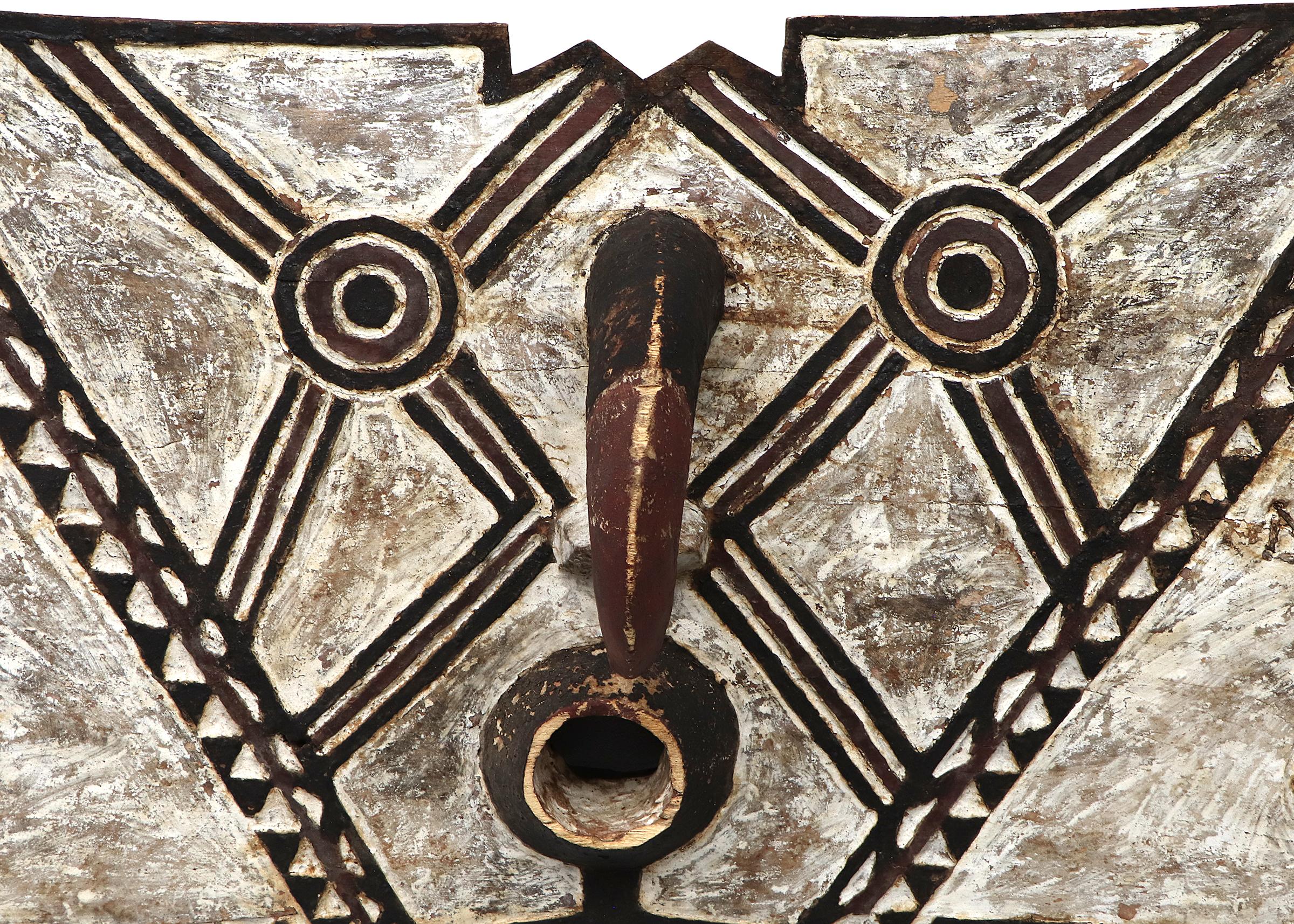 Africano Monumental Bwa Hawk Moth Mask, Hand-Carved Wood, Burkina Faso, 20th Century in vendita
