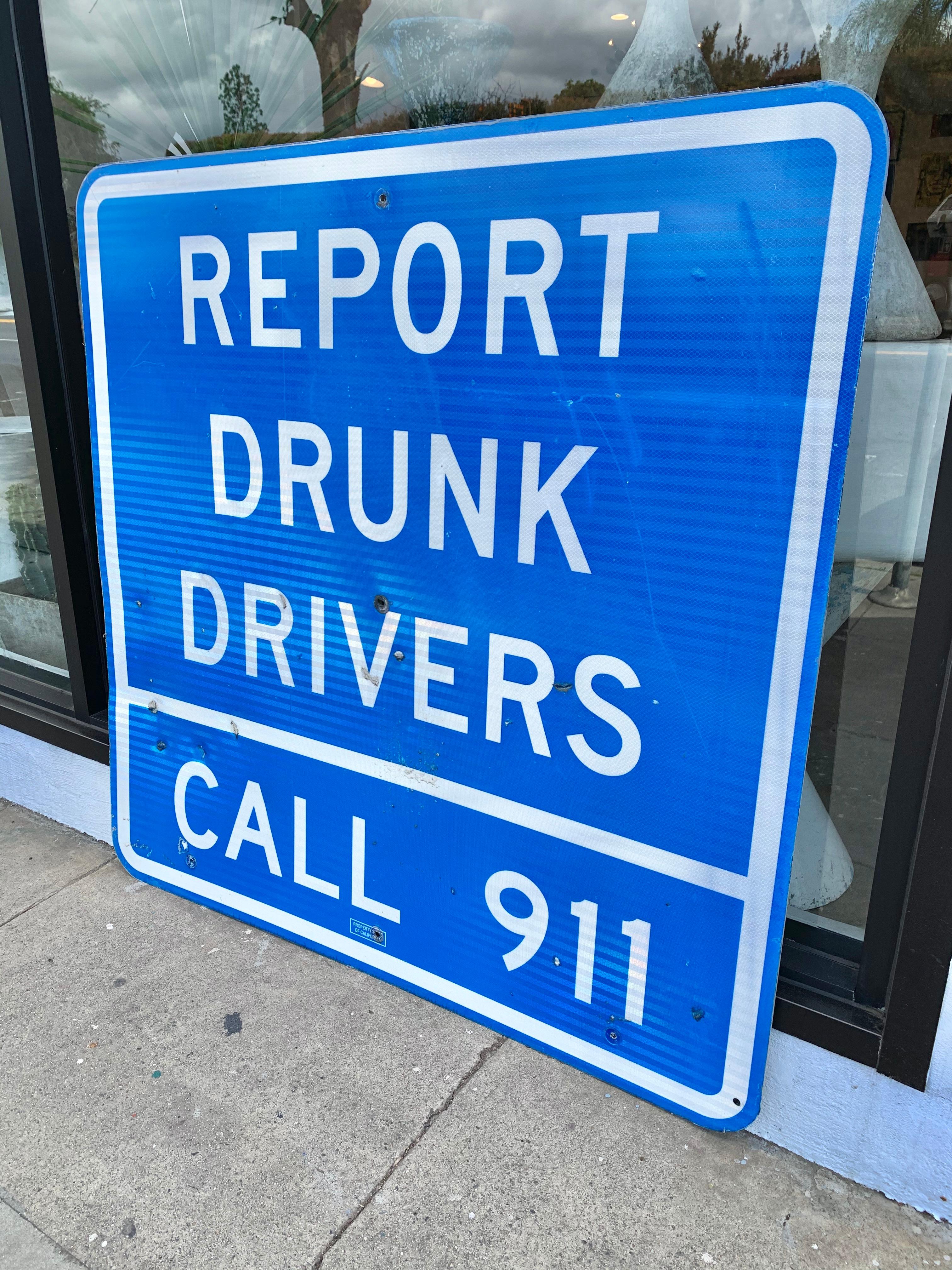 Monumentales Highway-Schild für betrunkene Autofahrer in Kalifornien im Zustand „Gut“ im Angebot in Los Angeles, CA