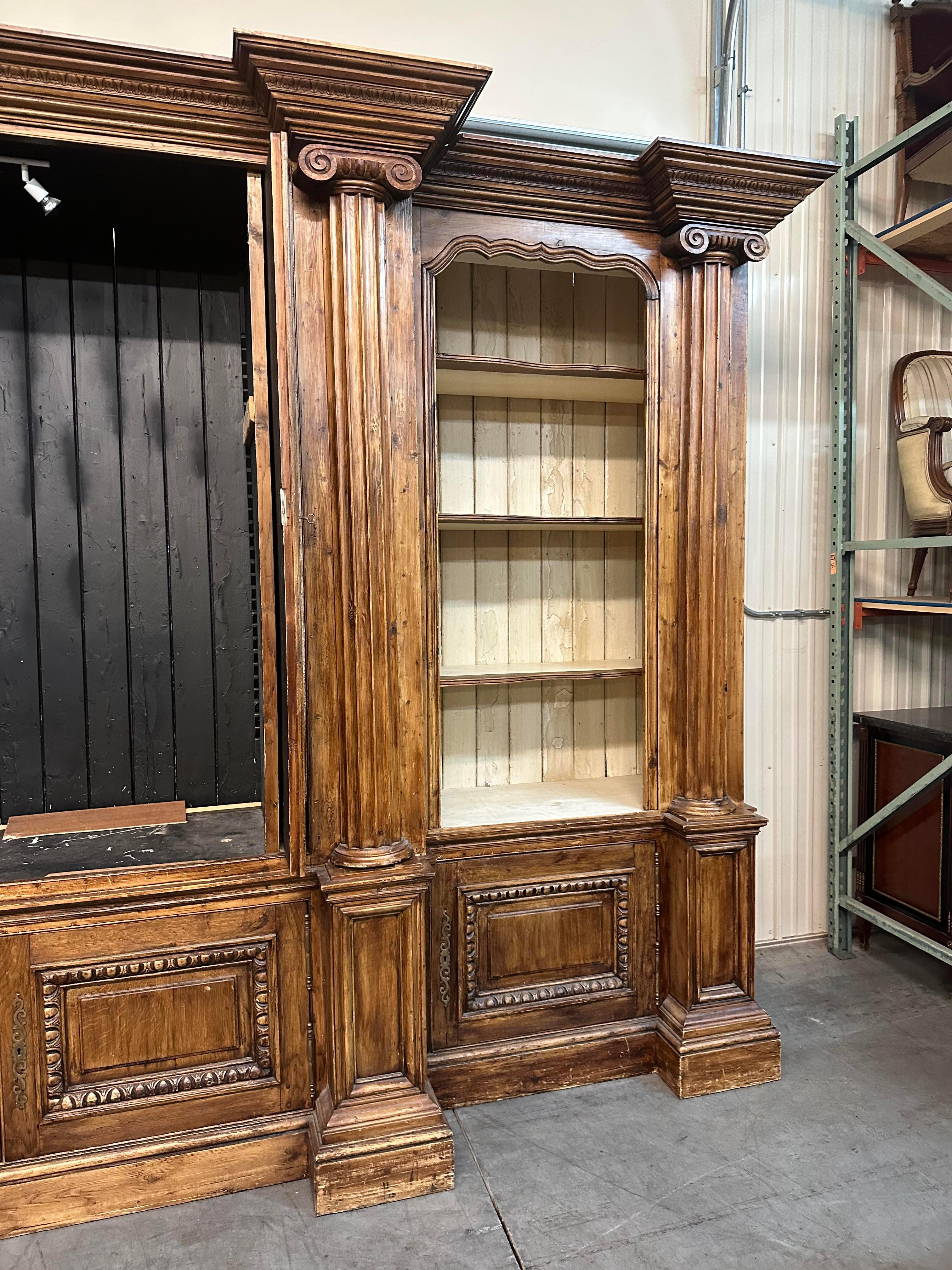 Monumental Carved Pine English Country Paint Decorated Bookshelf Bookcase  For Sale 3
