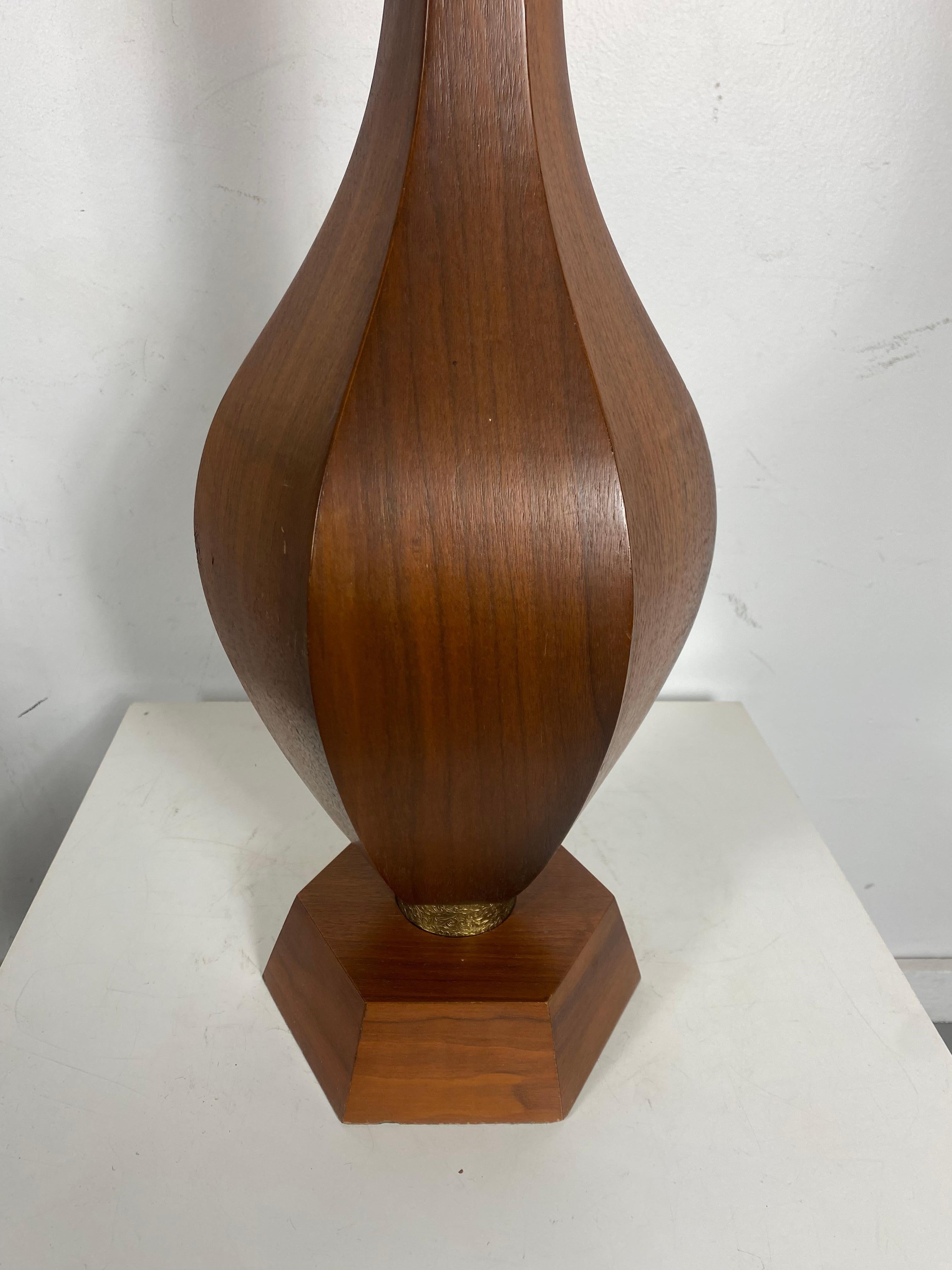 Mid-Century Modern Monumental Carved Sculpted Walnut Modernist Table Lamp, Italy For Sale