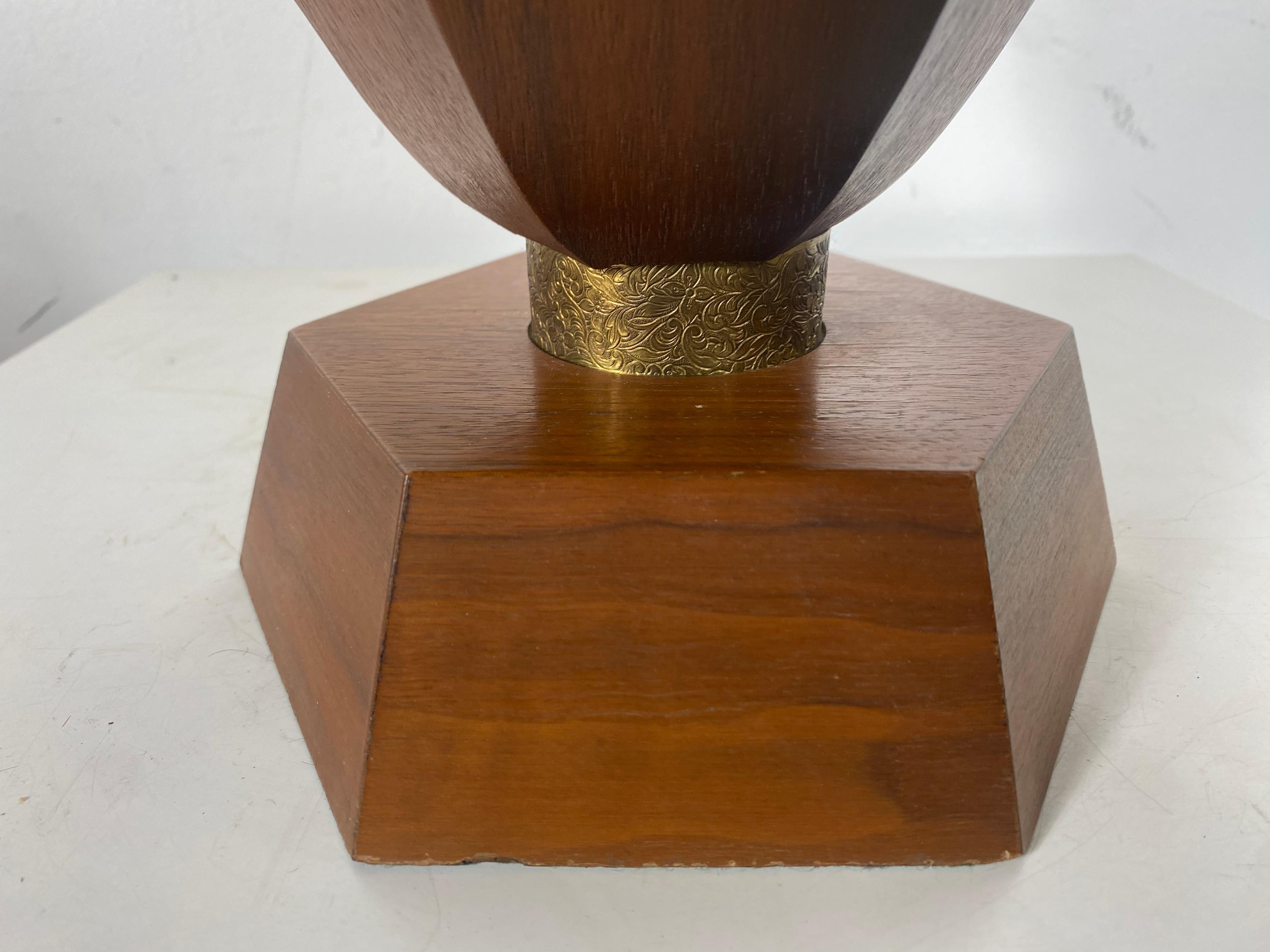 Monumental Carved Sculpted Walnut Modernist Table Lamp, Italy In Good Condition For Sale In Buffalo, NY